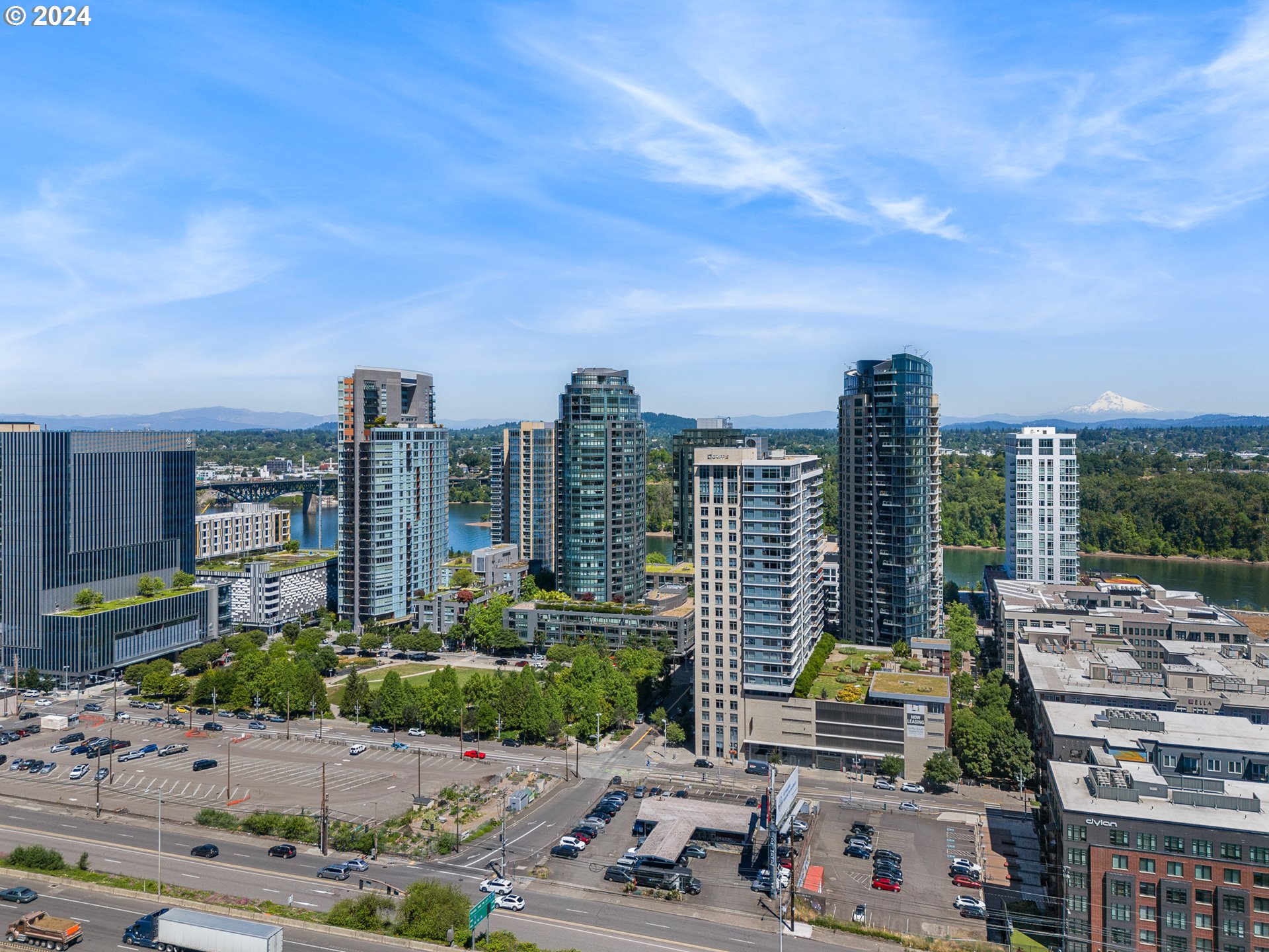 3727 S Hood AVE, Portland