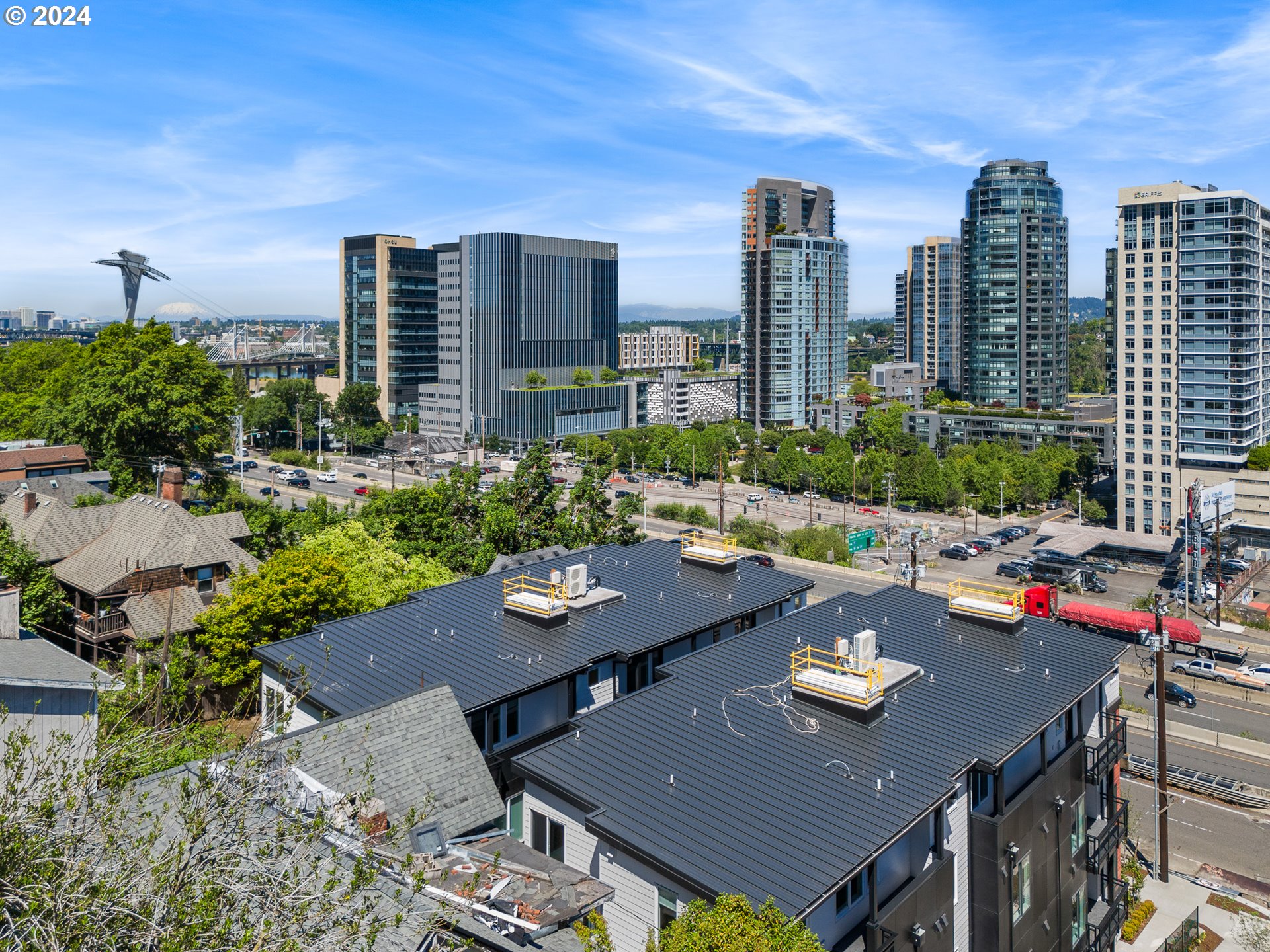 3727 S Hood AVE, Portland