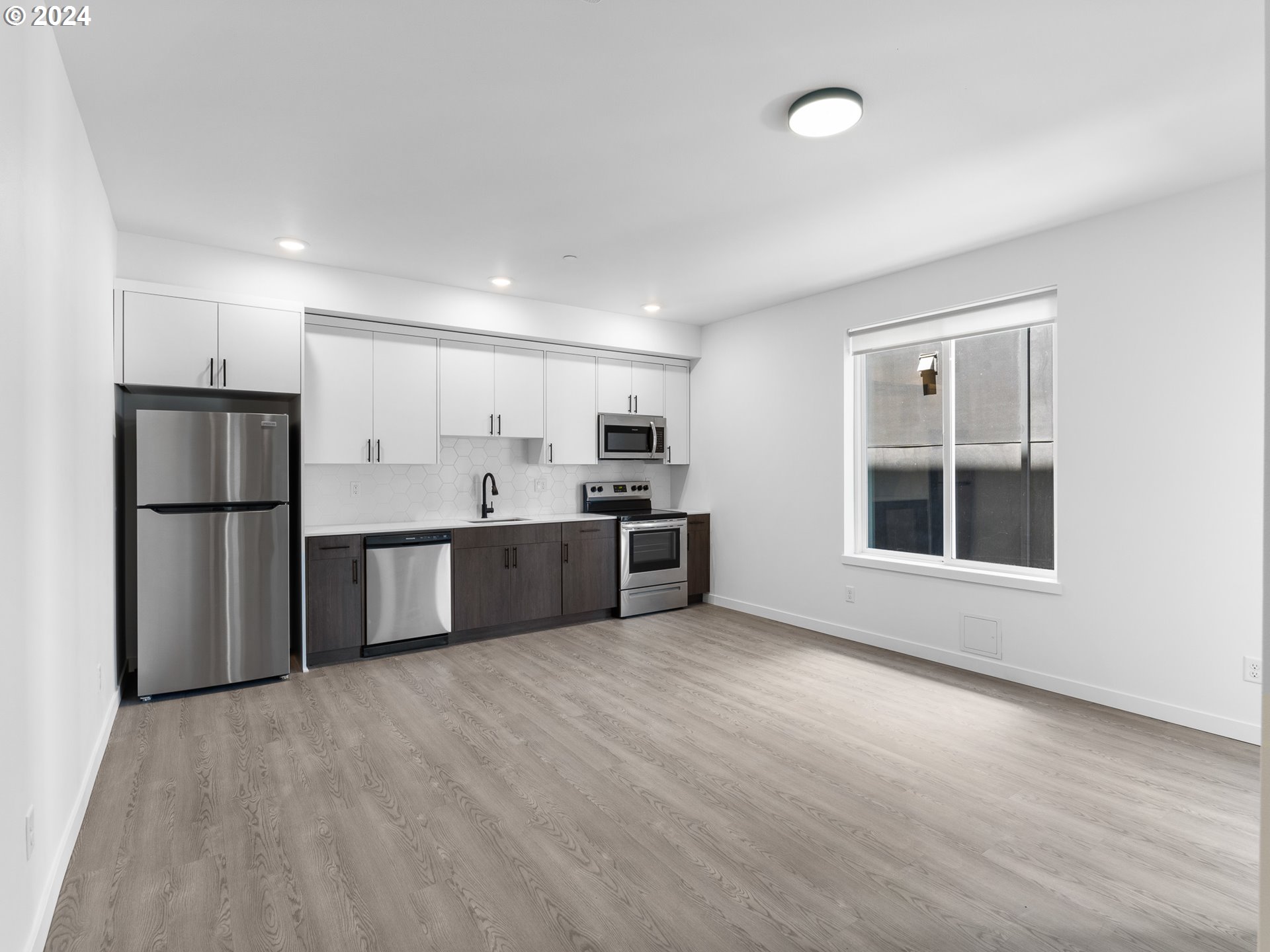 3727 S Hood AVE, Portland