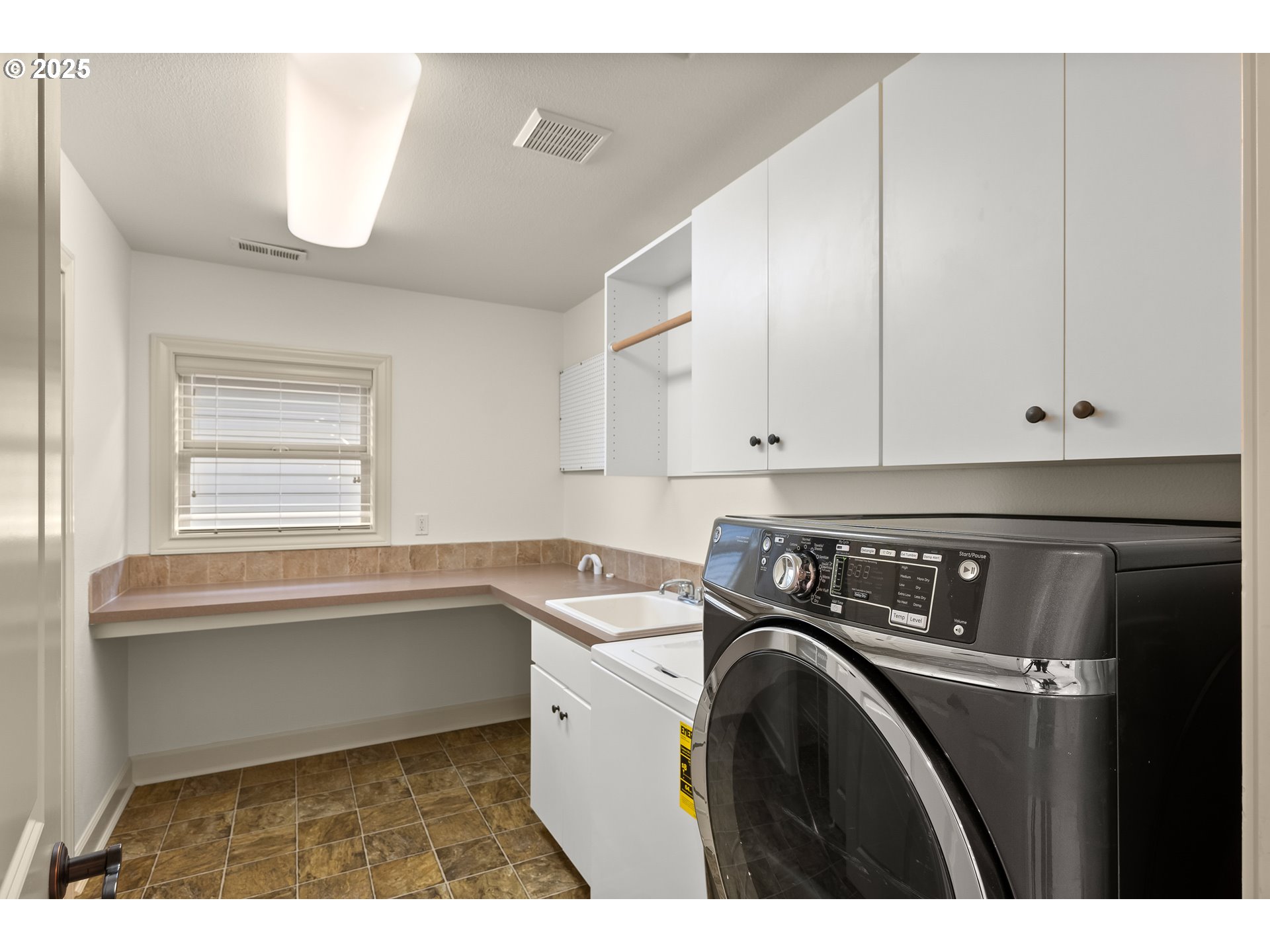 16998 SW RICHEN PARK CIR