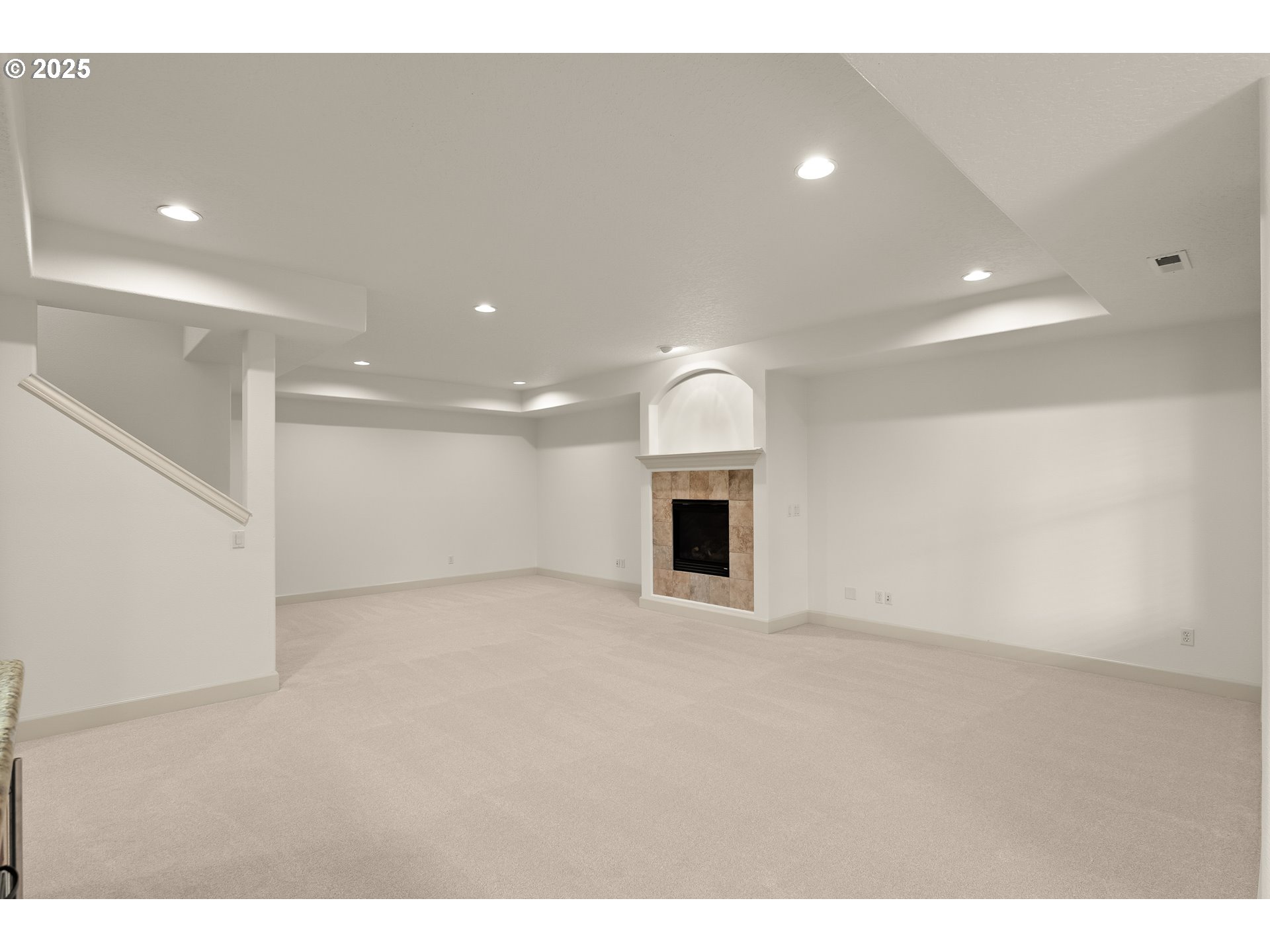 16998 SW RICHEN PARK CIR