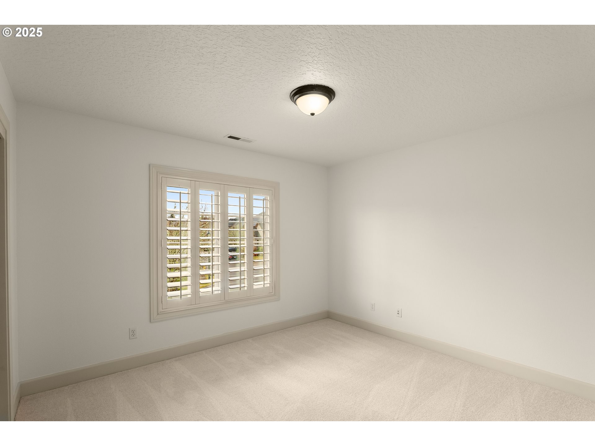 16998 SW RICHEN PARK CIR