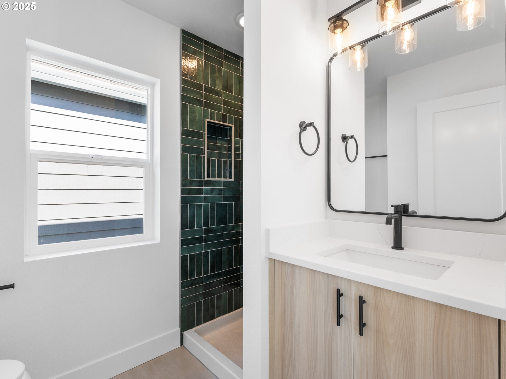 4356 NE Going ST, Portland