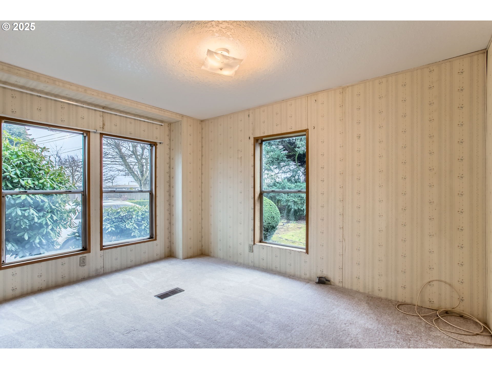 18485 SW PACIFIC DR 105, Tualatin Unit: 105