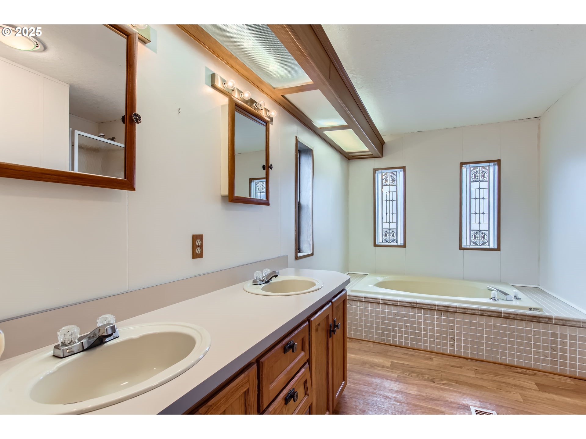 18485 SW PACIFIC DR 105, Tualatin Unit: 105