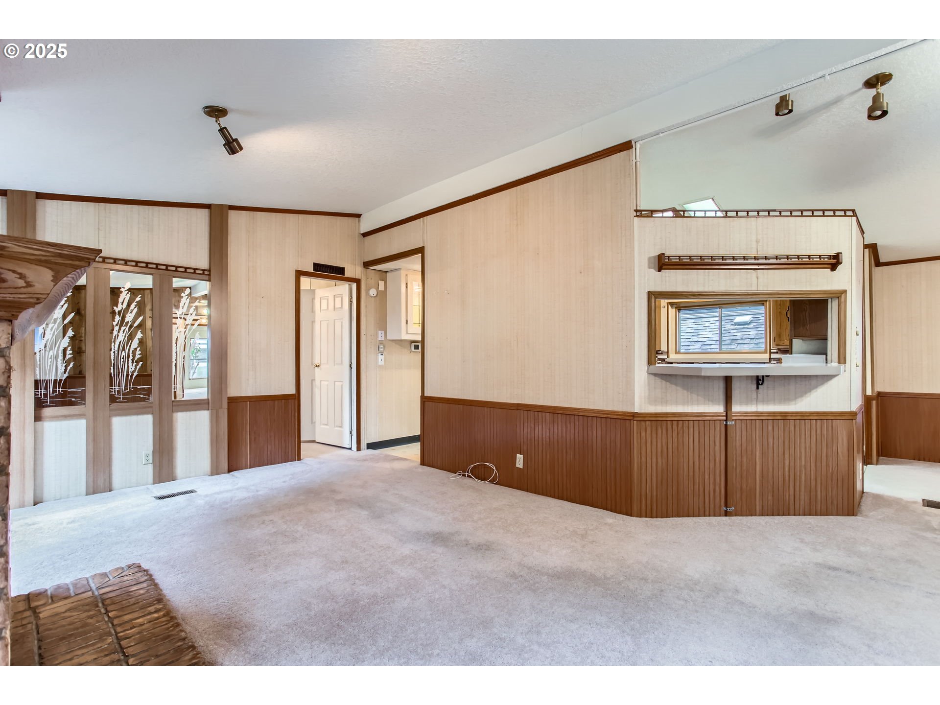 18485 SW PACIFIC DR 105, Tualatin Unit: 105