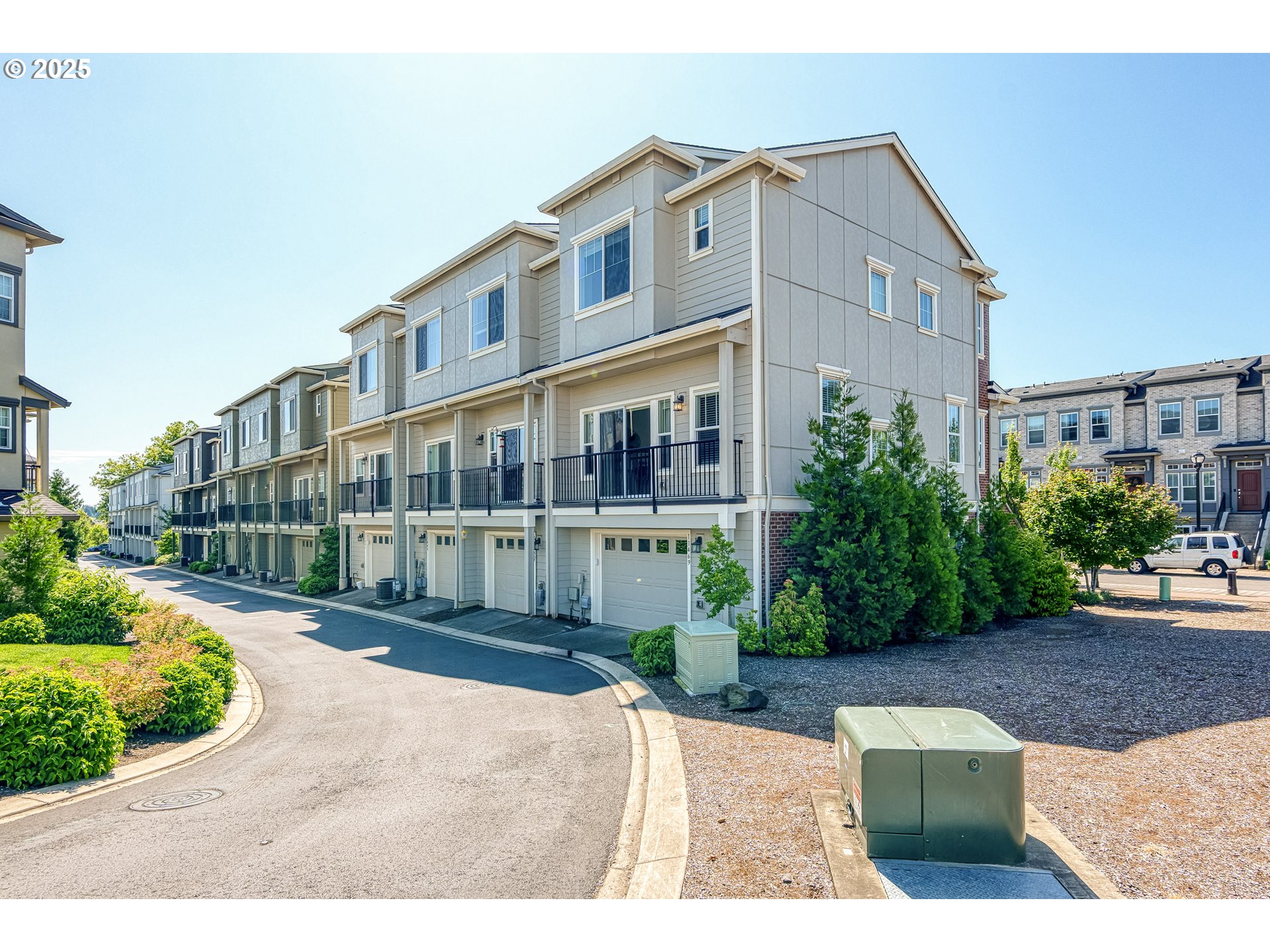 11469 SW MONT BLANC ST