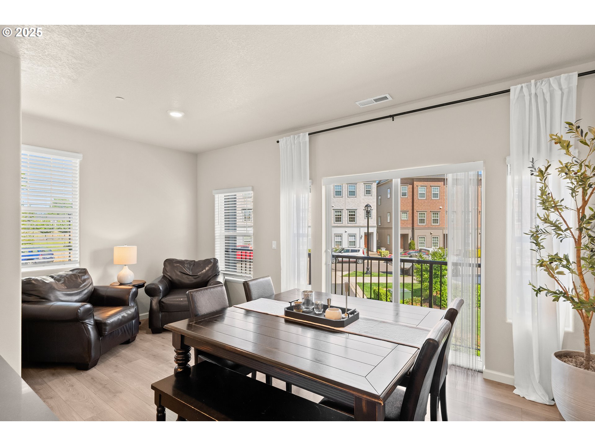 11469 SW MONT BLANC ST