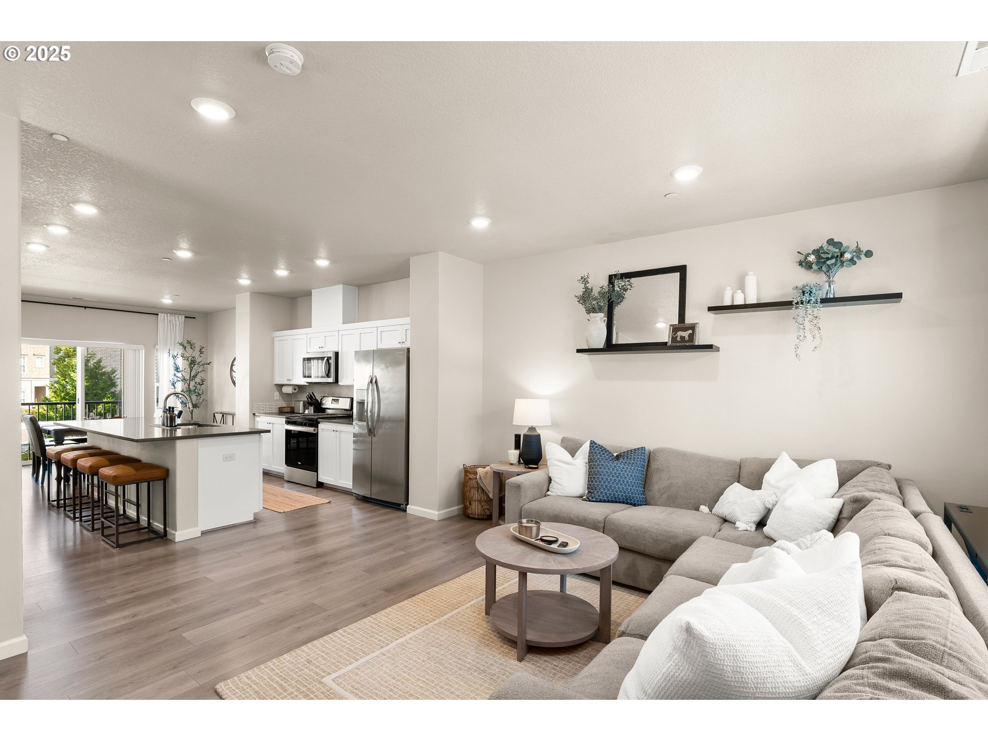 11469 SW MONT BLANC ST