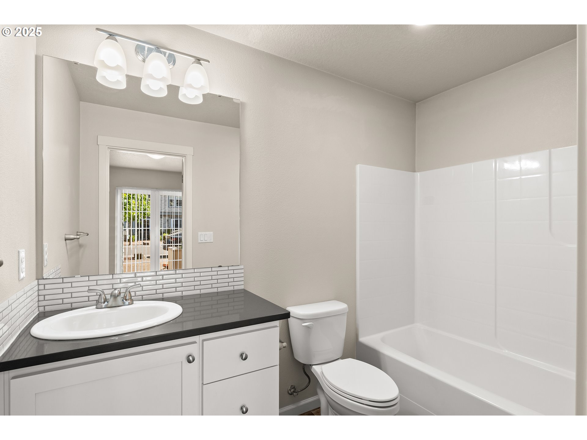 11469 SW MONT BLANC ST