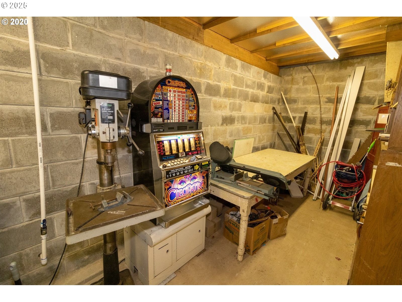 84755 HIGHWAY 101, Florence