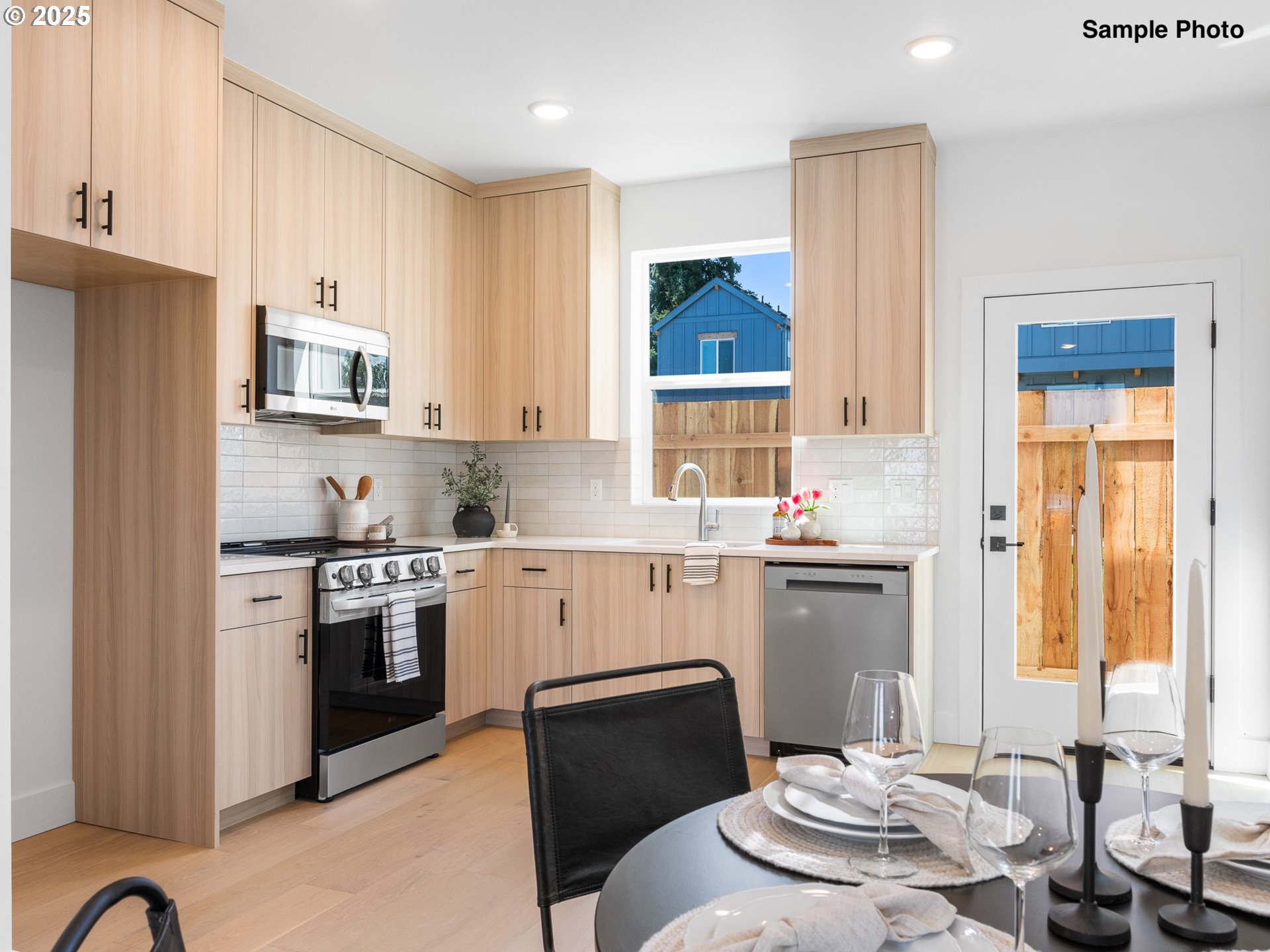 4370 NE Going ST 12, Portland Unit: 12