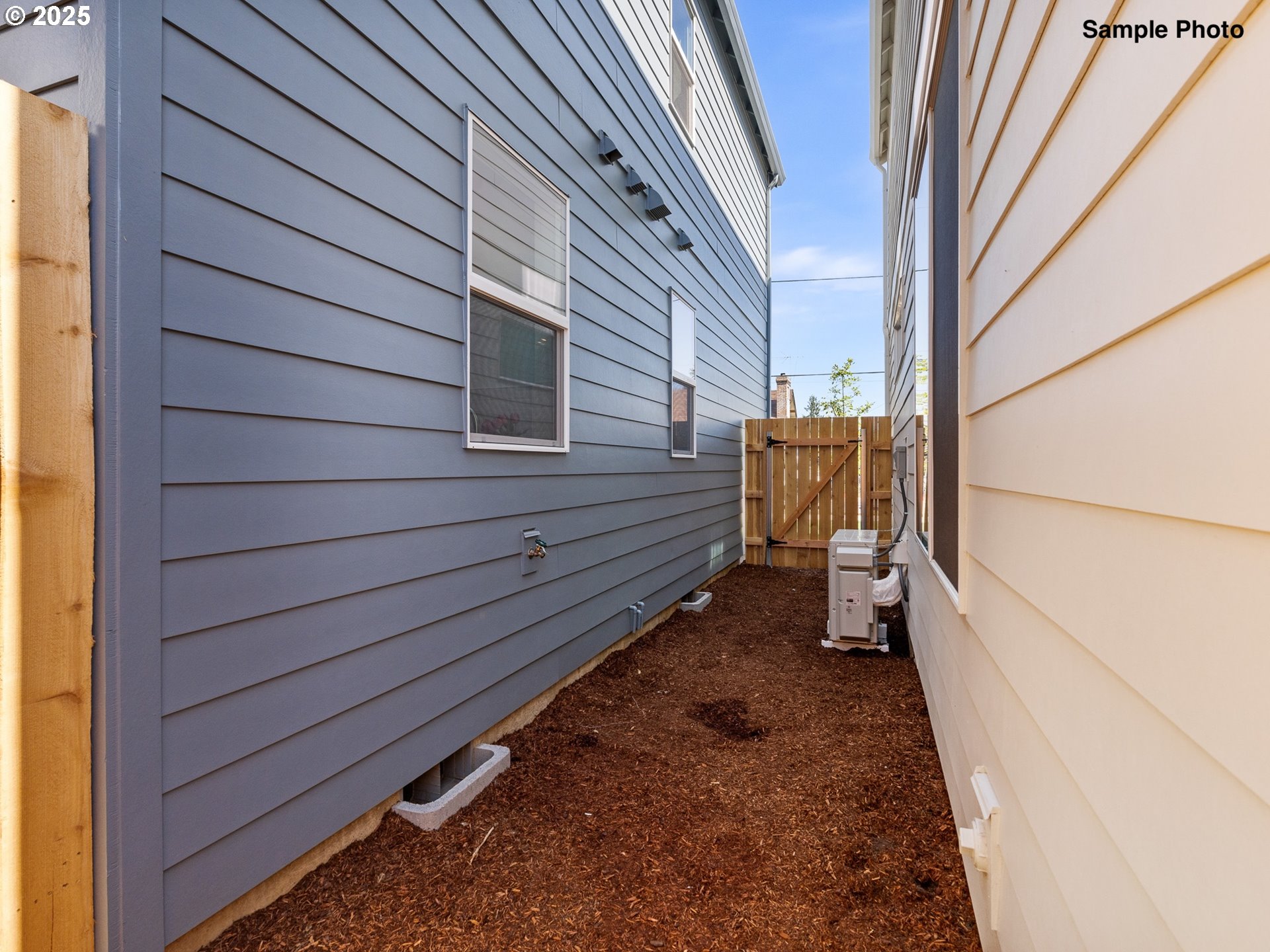 4370 NE Going ST 12, Portland Unit: 12