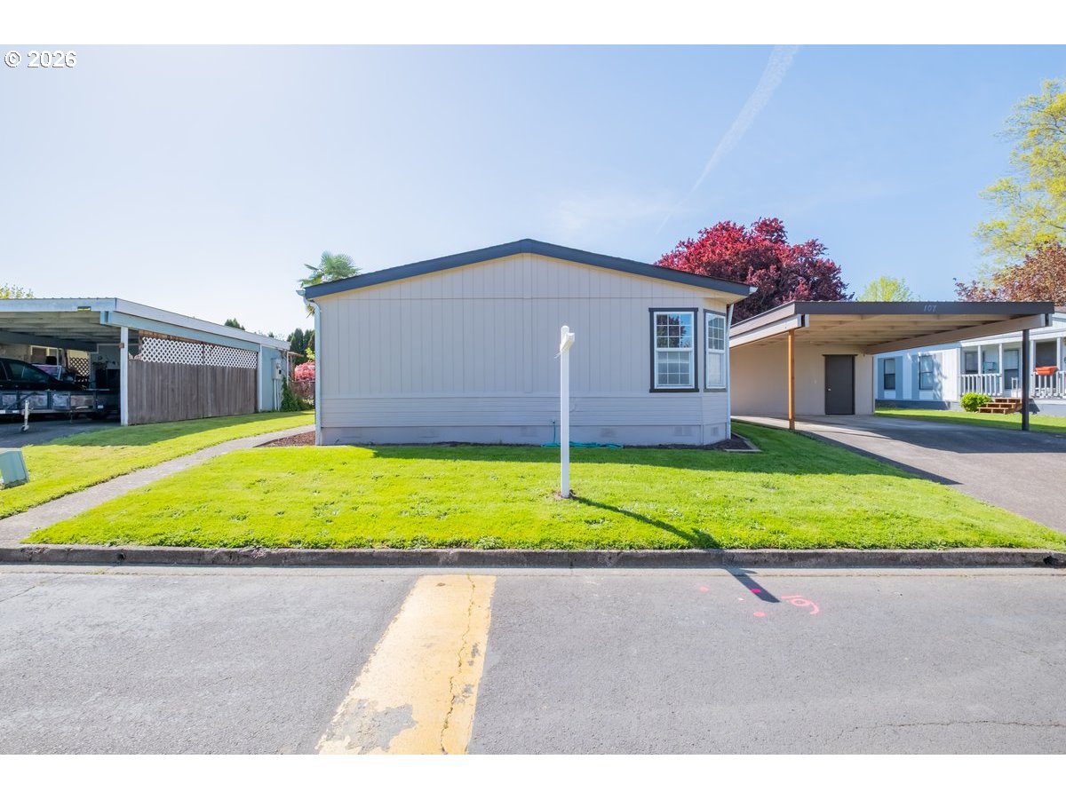 1145 SW CYPRESS ST 107, McMinnville Unit: 107