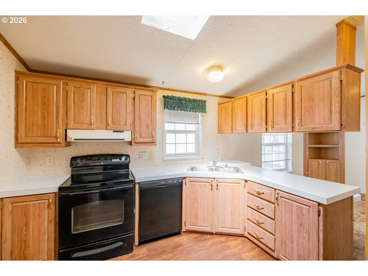 1145 SW CYPRESS ST 107, McMinnville Unit: 107