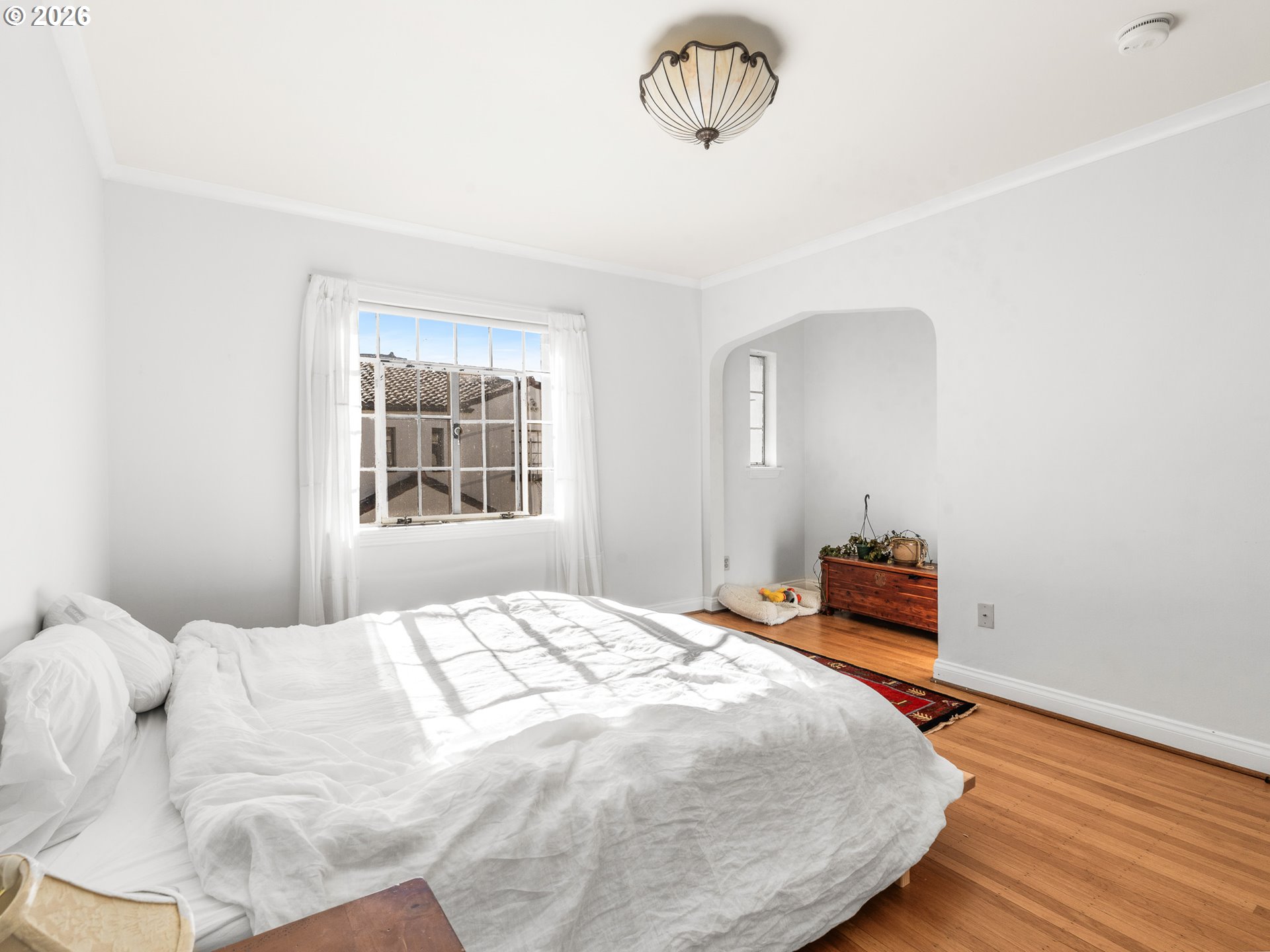 2325 NE FLANDERS ST 6