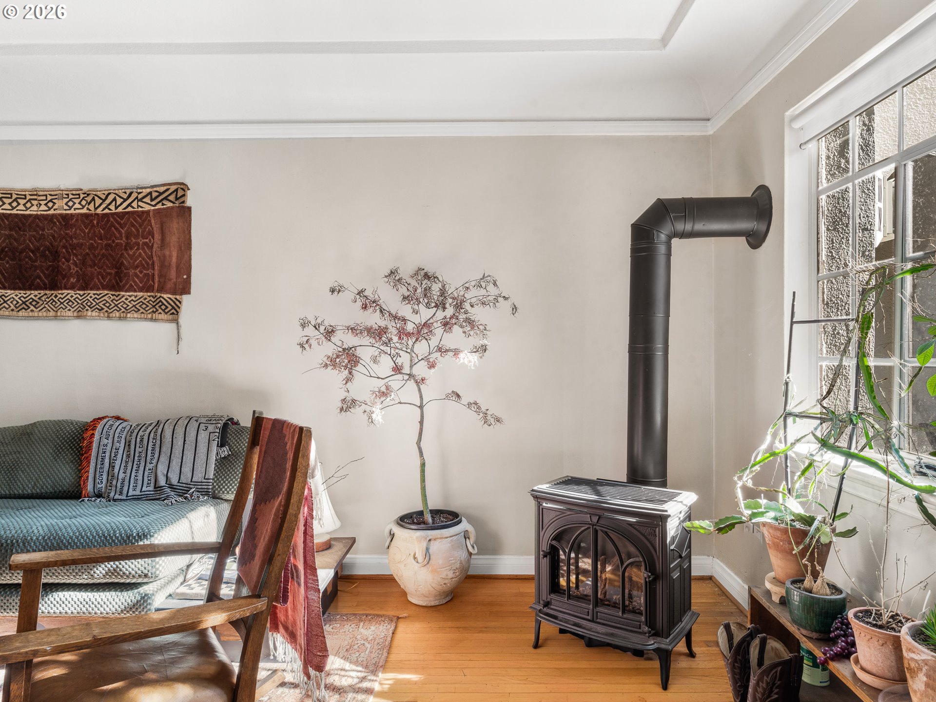 2325 NE FLANDERS ST 6