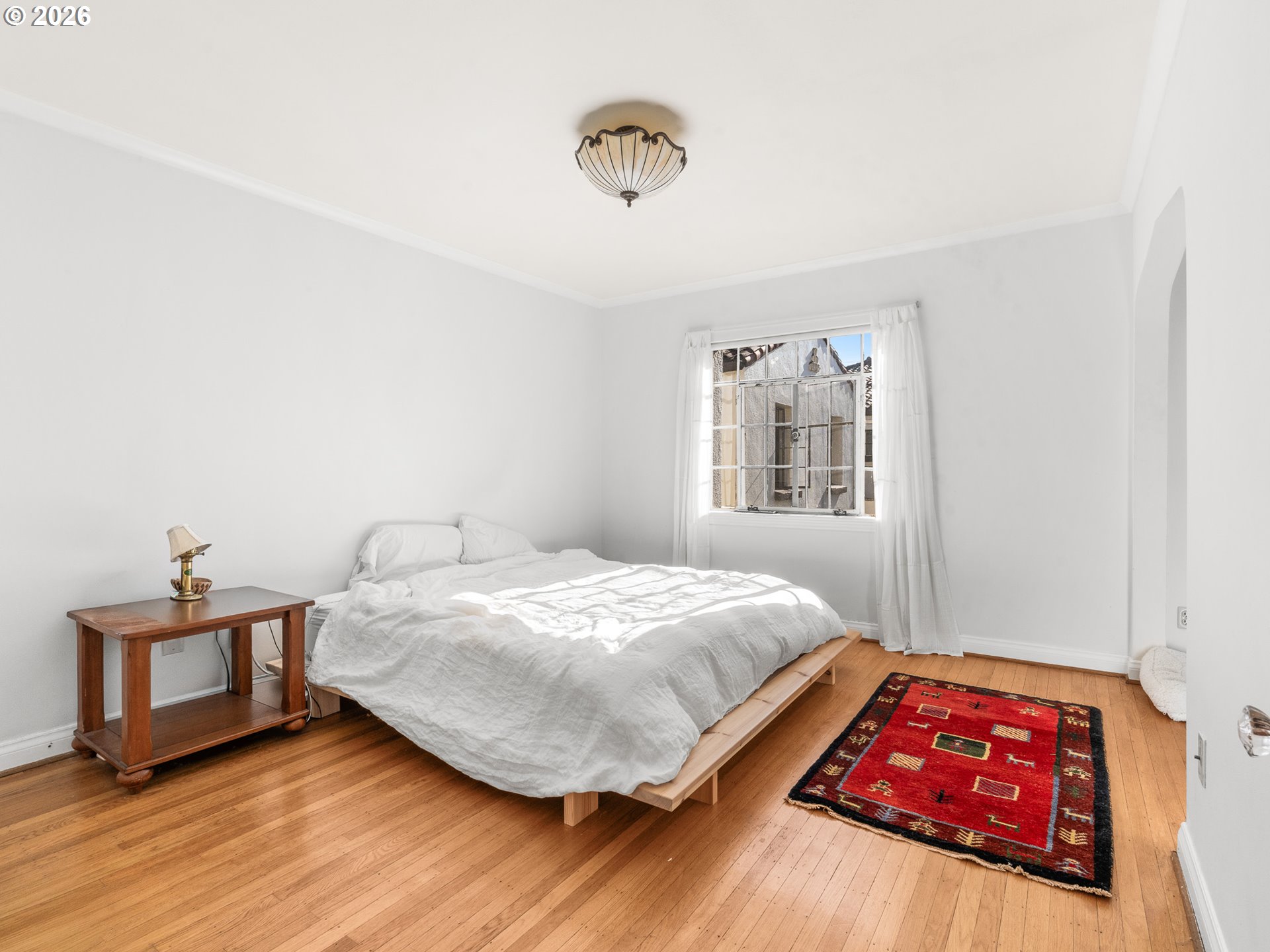 2325 NE FLANDERS ST 6