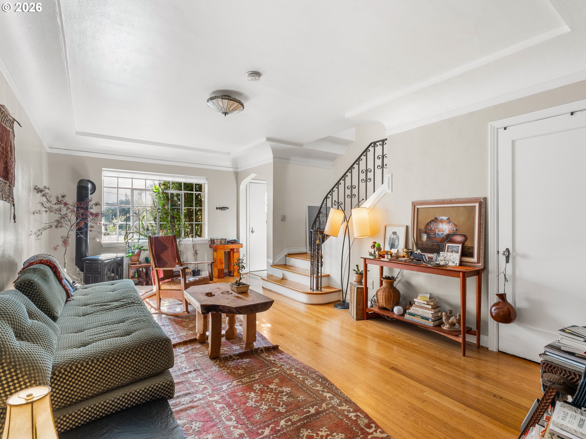 2325 NE FLANDERS ST 6