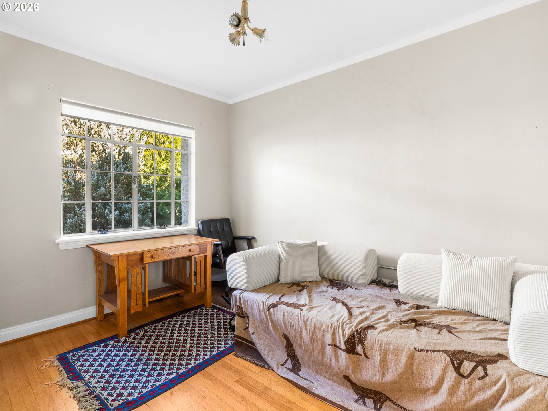 2325 NE FLANDERS ST 6