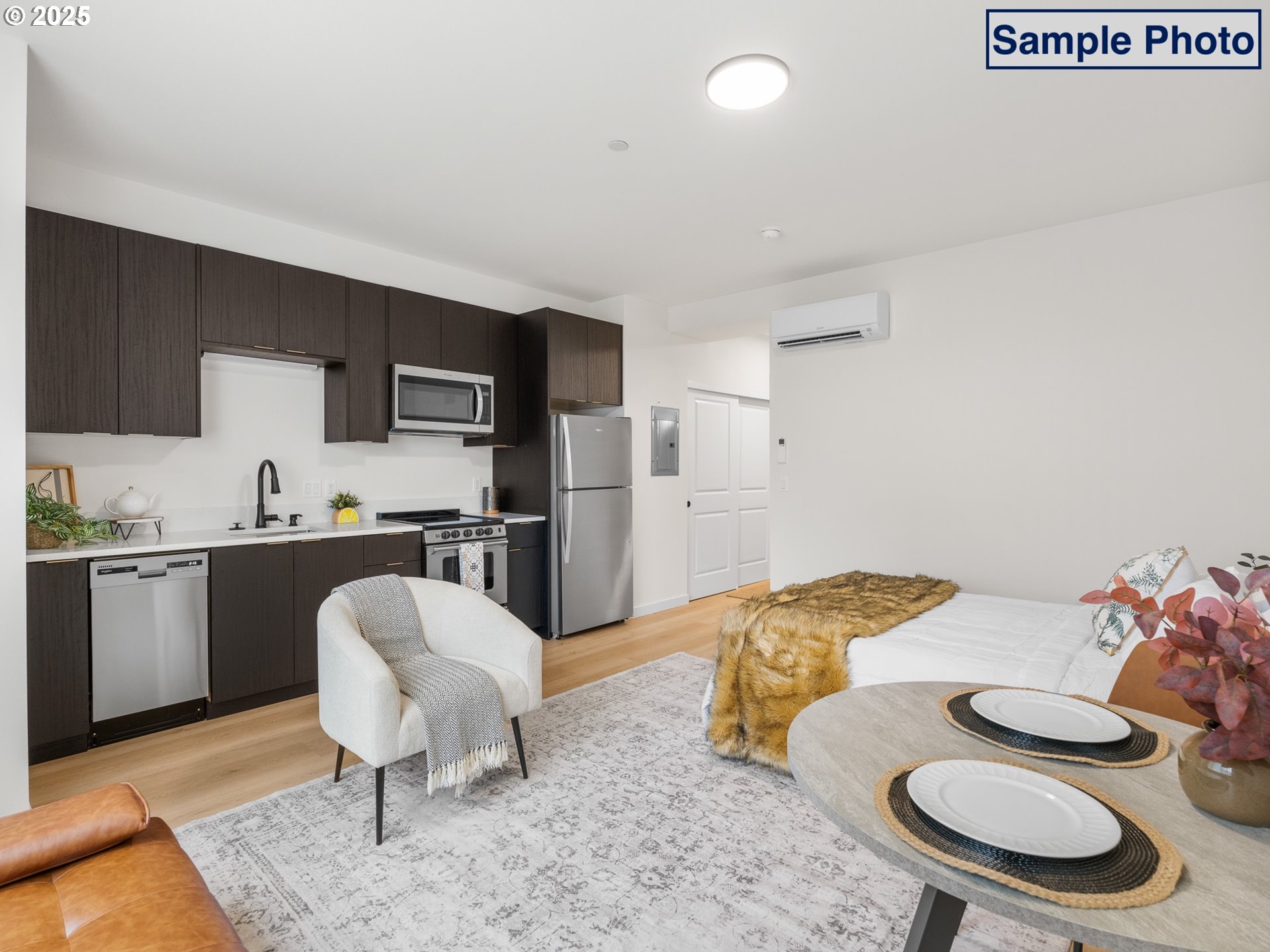 10985 E Burnside ST 3