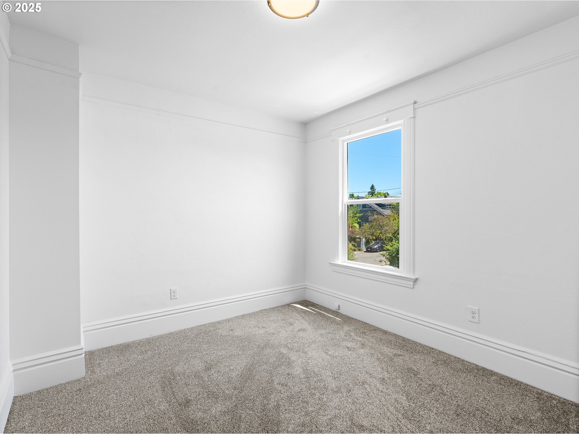 3818 SE Morrison ST, Portland