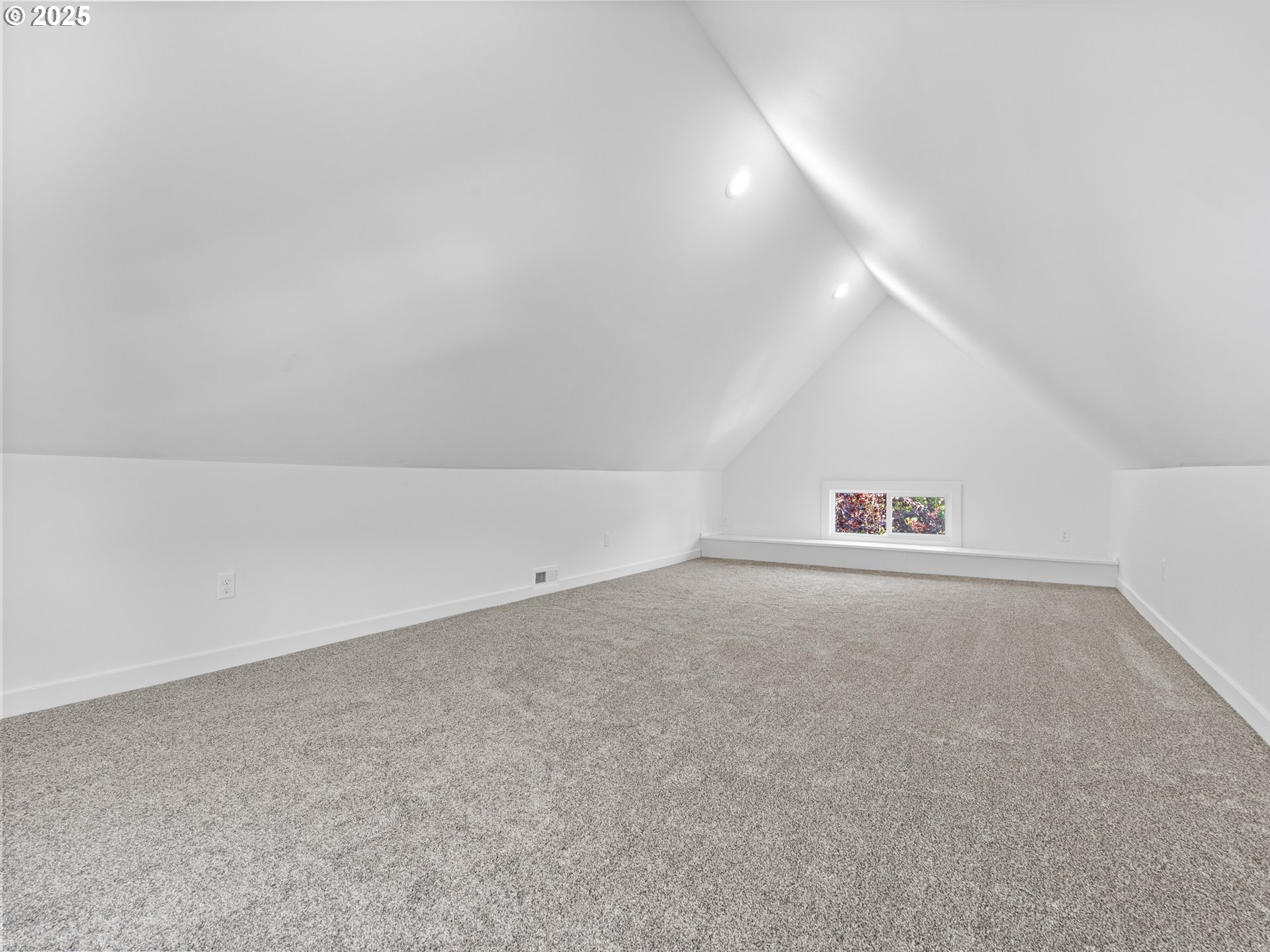 3818 SE Morrison ST, Portland