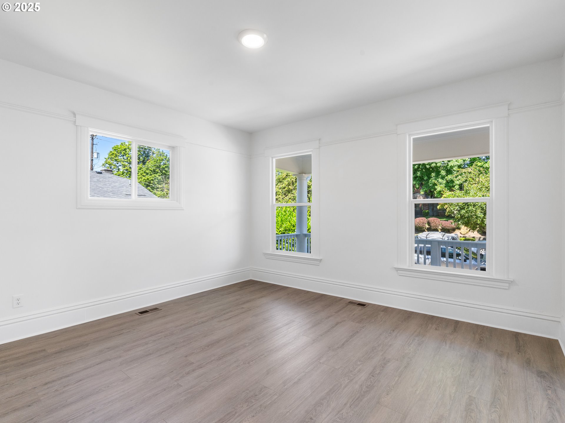 3818 SE Morrison ST, Portland