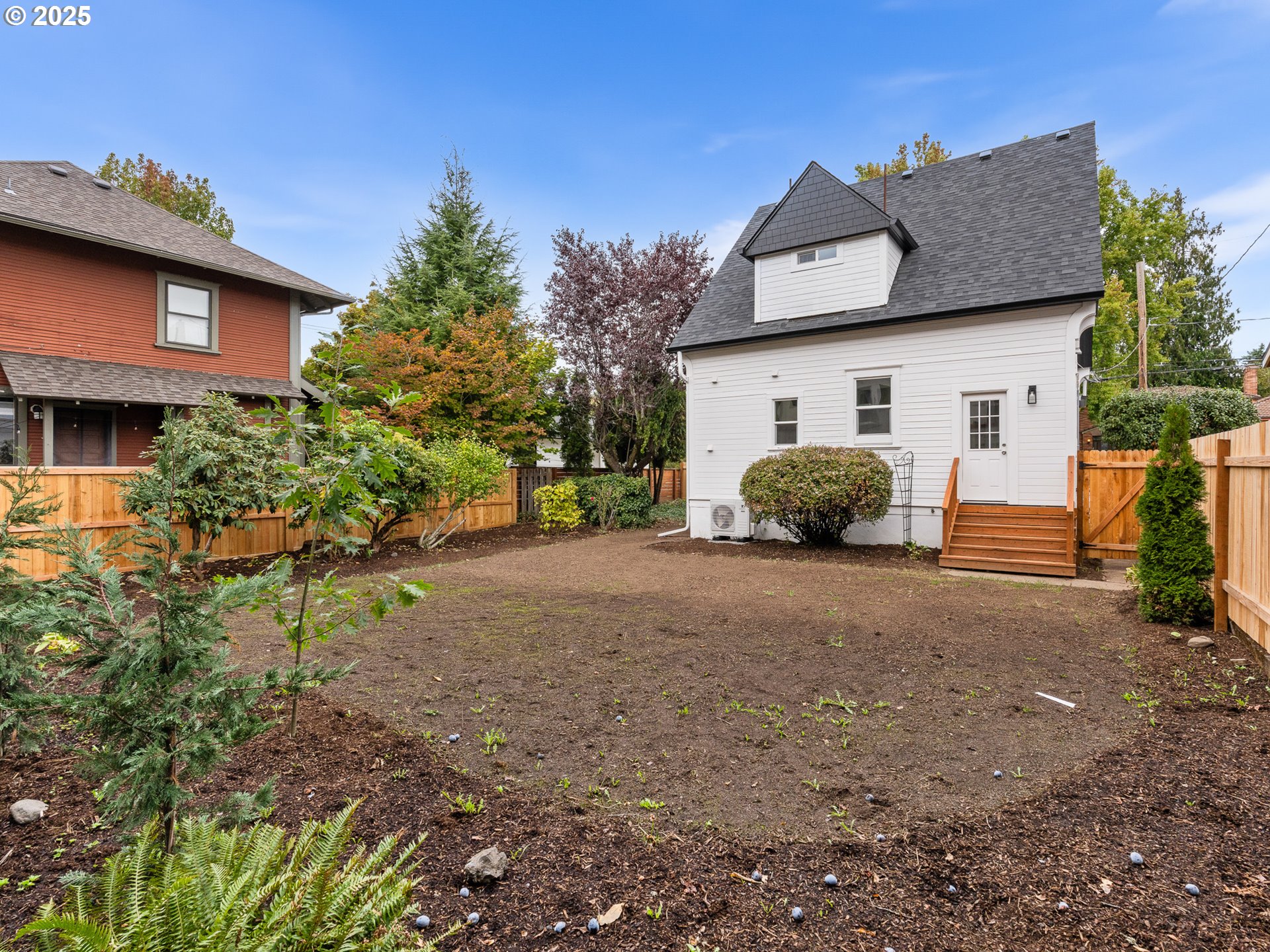 3818 SE Morrison ST, Portland