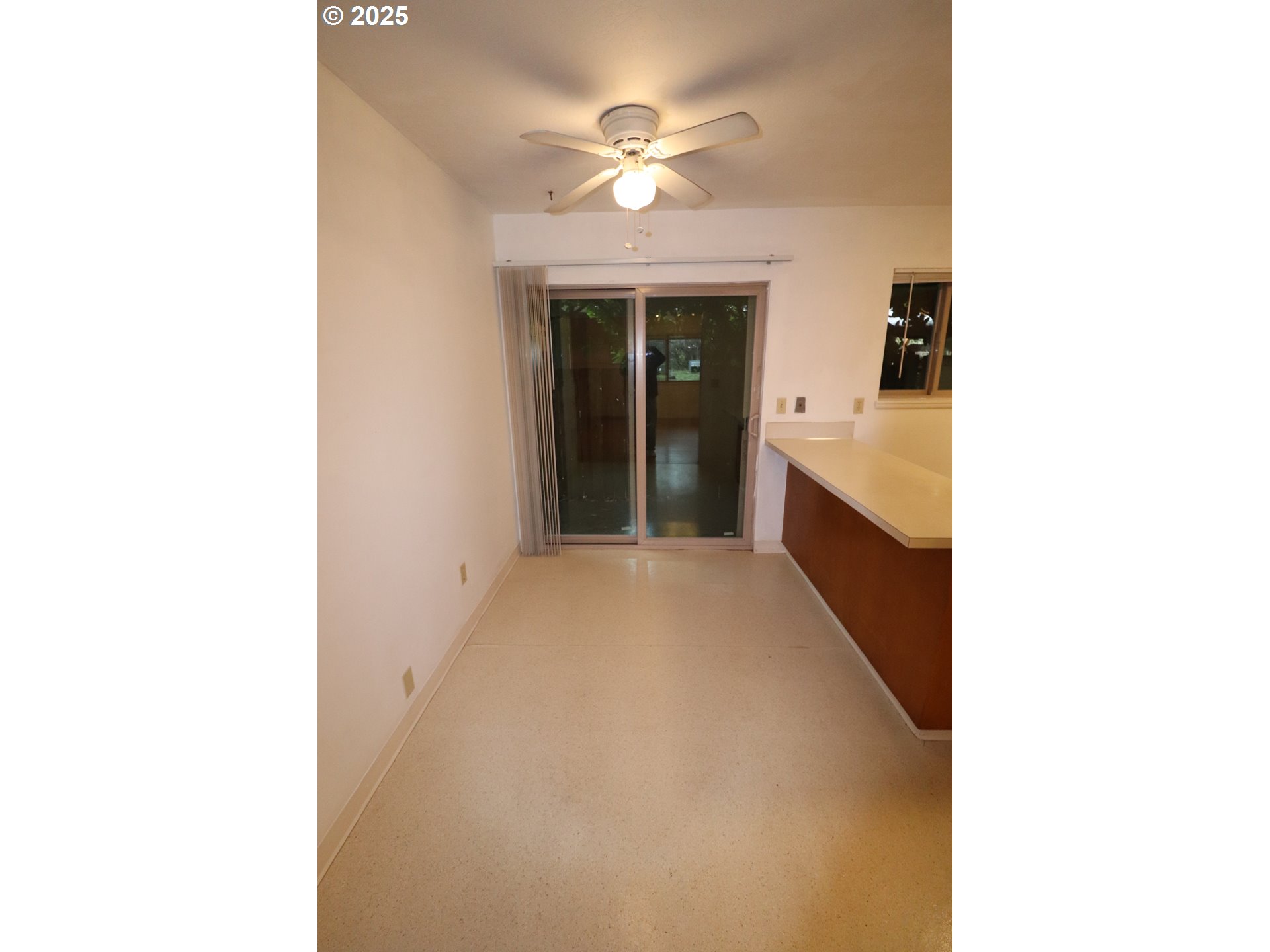 705 SE 27TH AVE, Portland