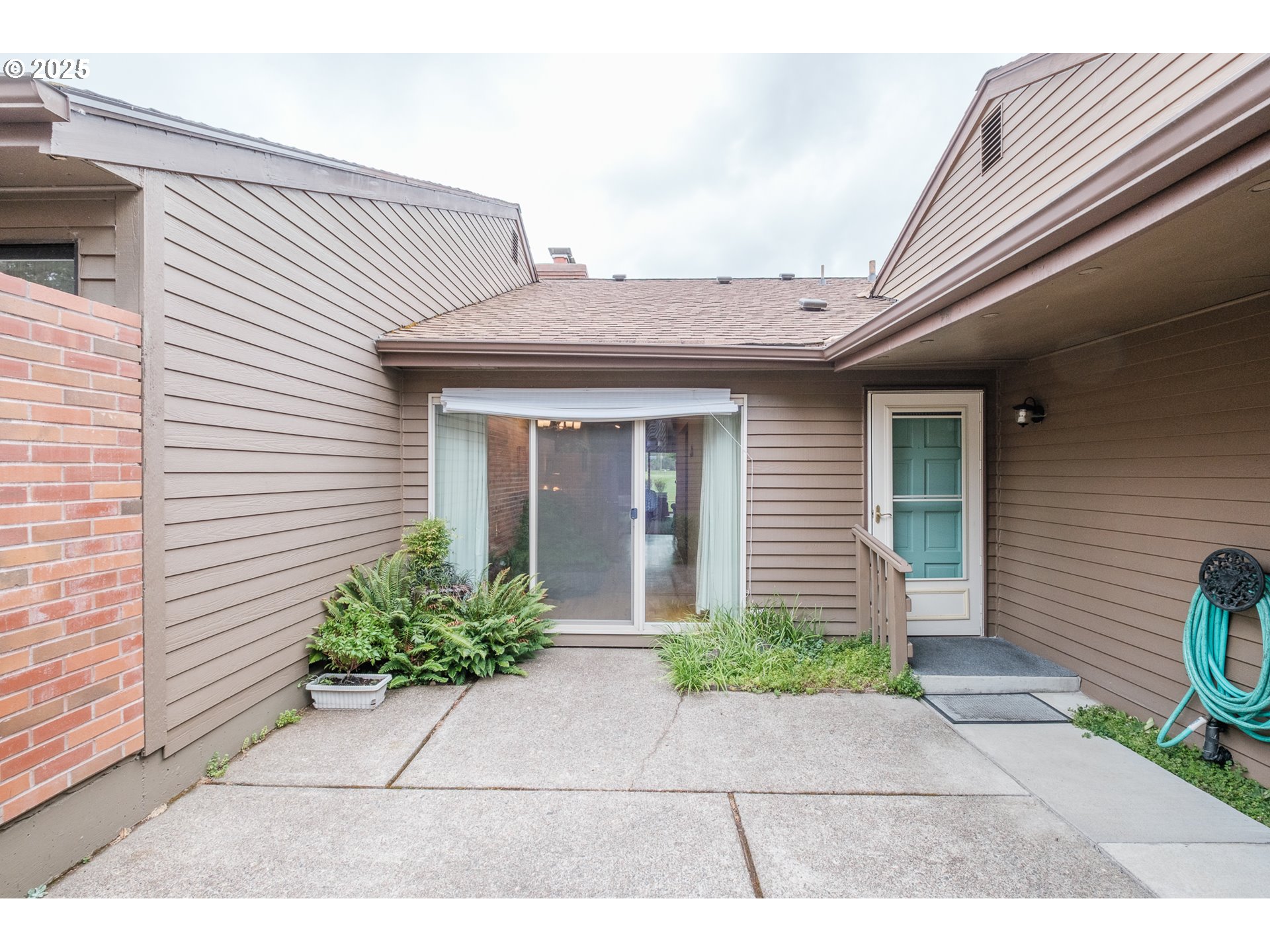 1229 NW MICHELBOOK LN, McMinnville
