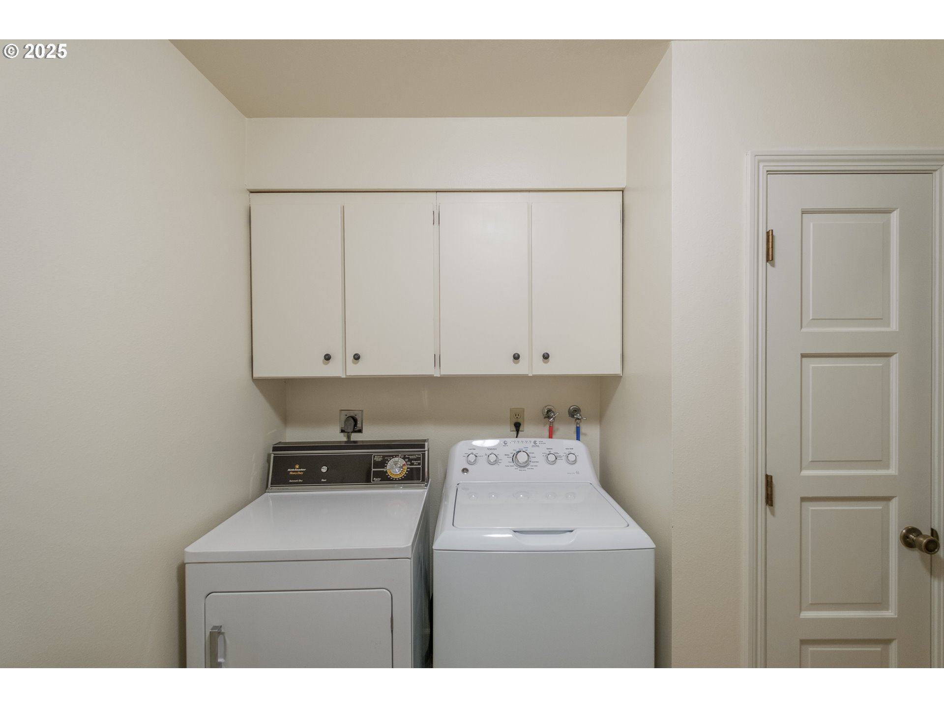 1229 NW MICHELBOOK LN, McMinnville