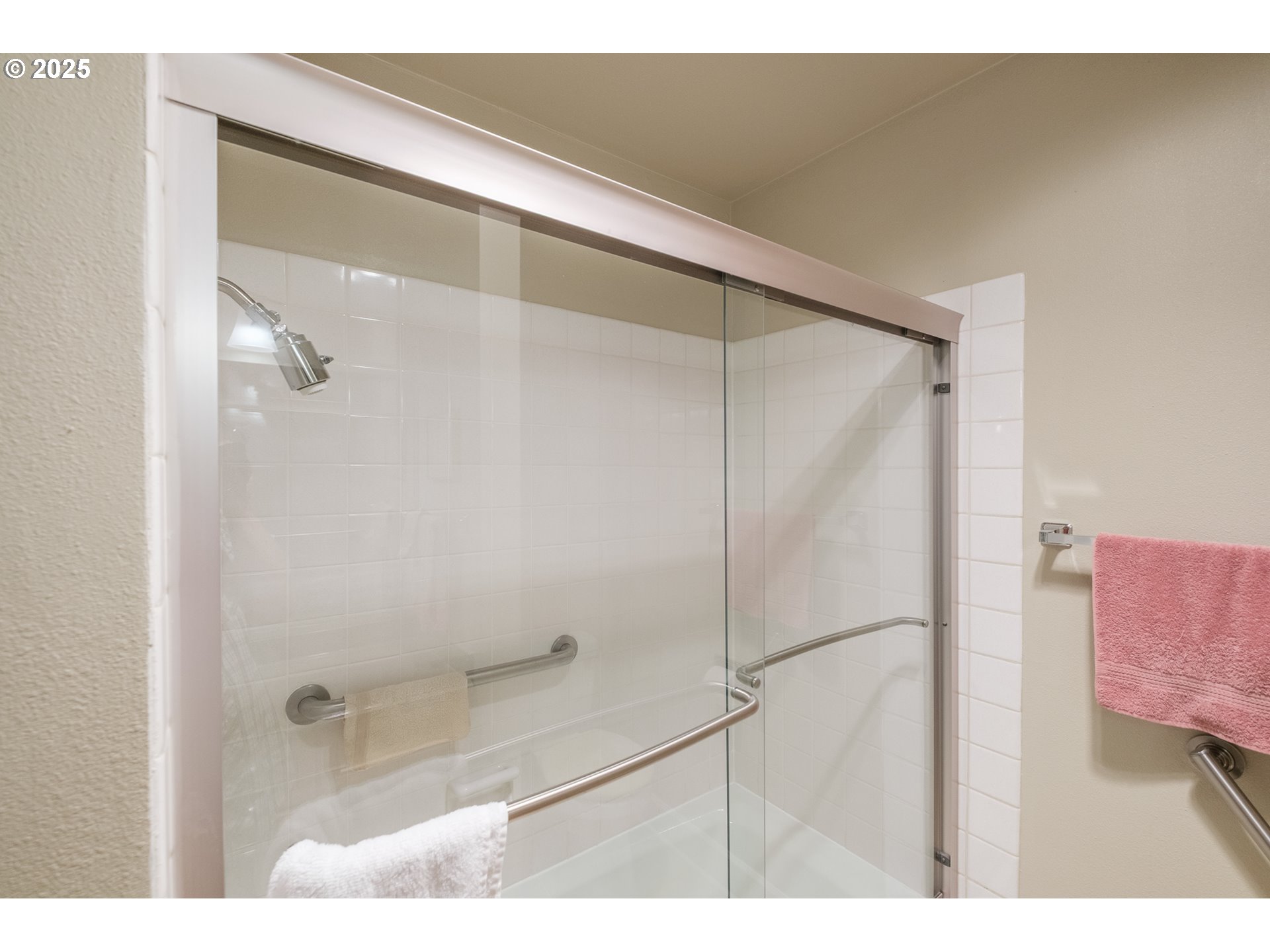 1229 NW MICHELBOOK LN, McMinnville