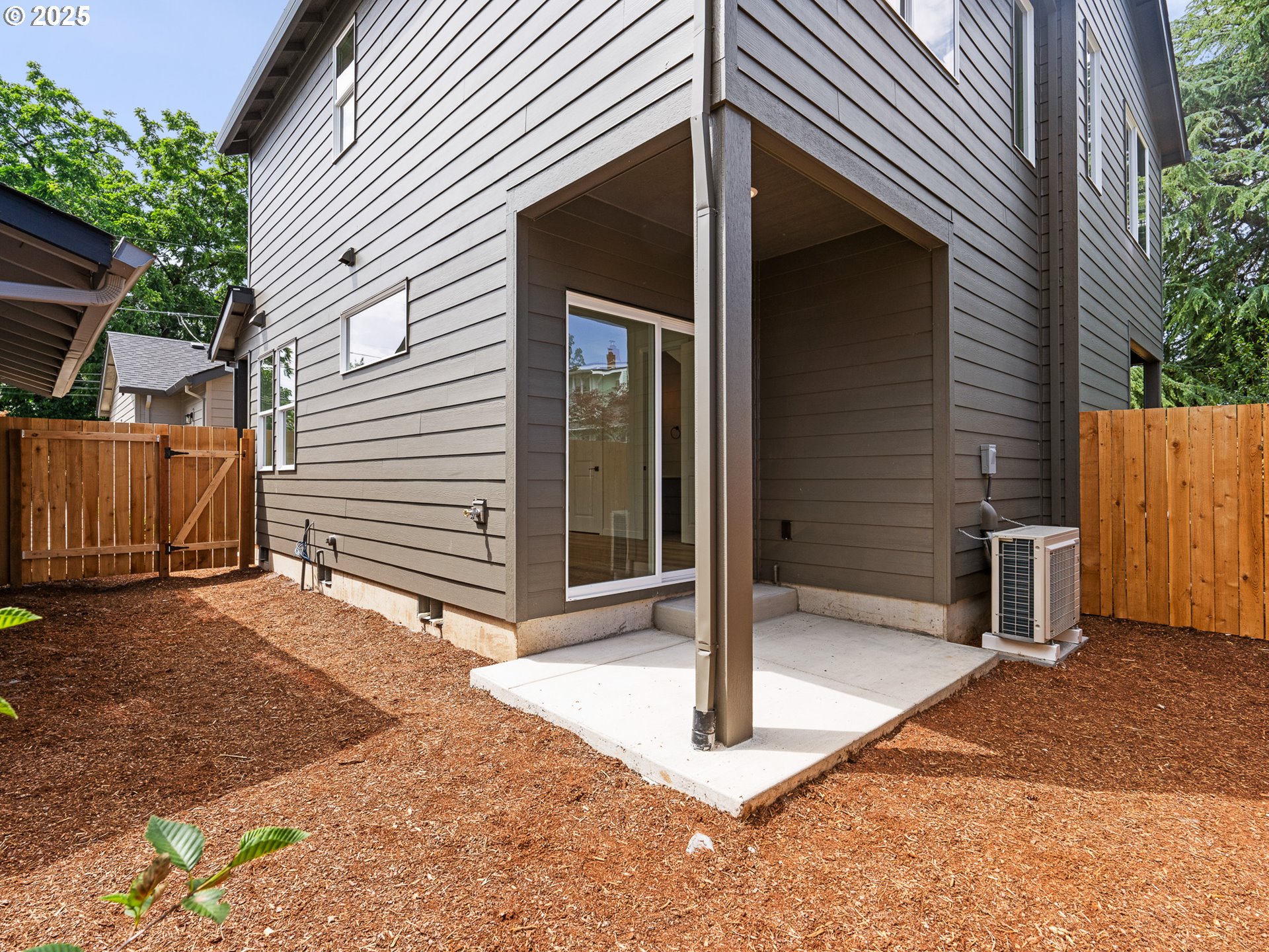 6902 SE 77th AVE B, Portland Unit: B