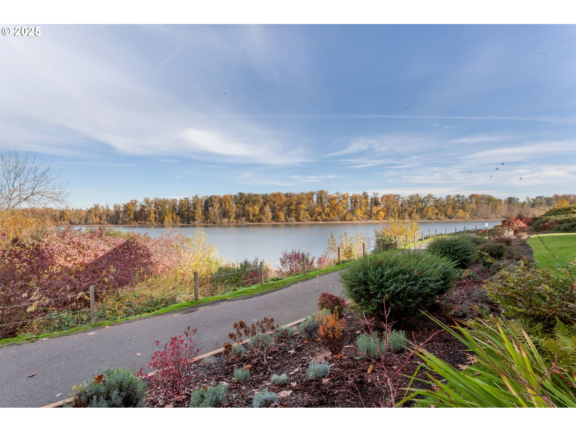 5110 S LANDING DR 103