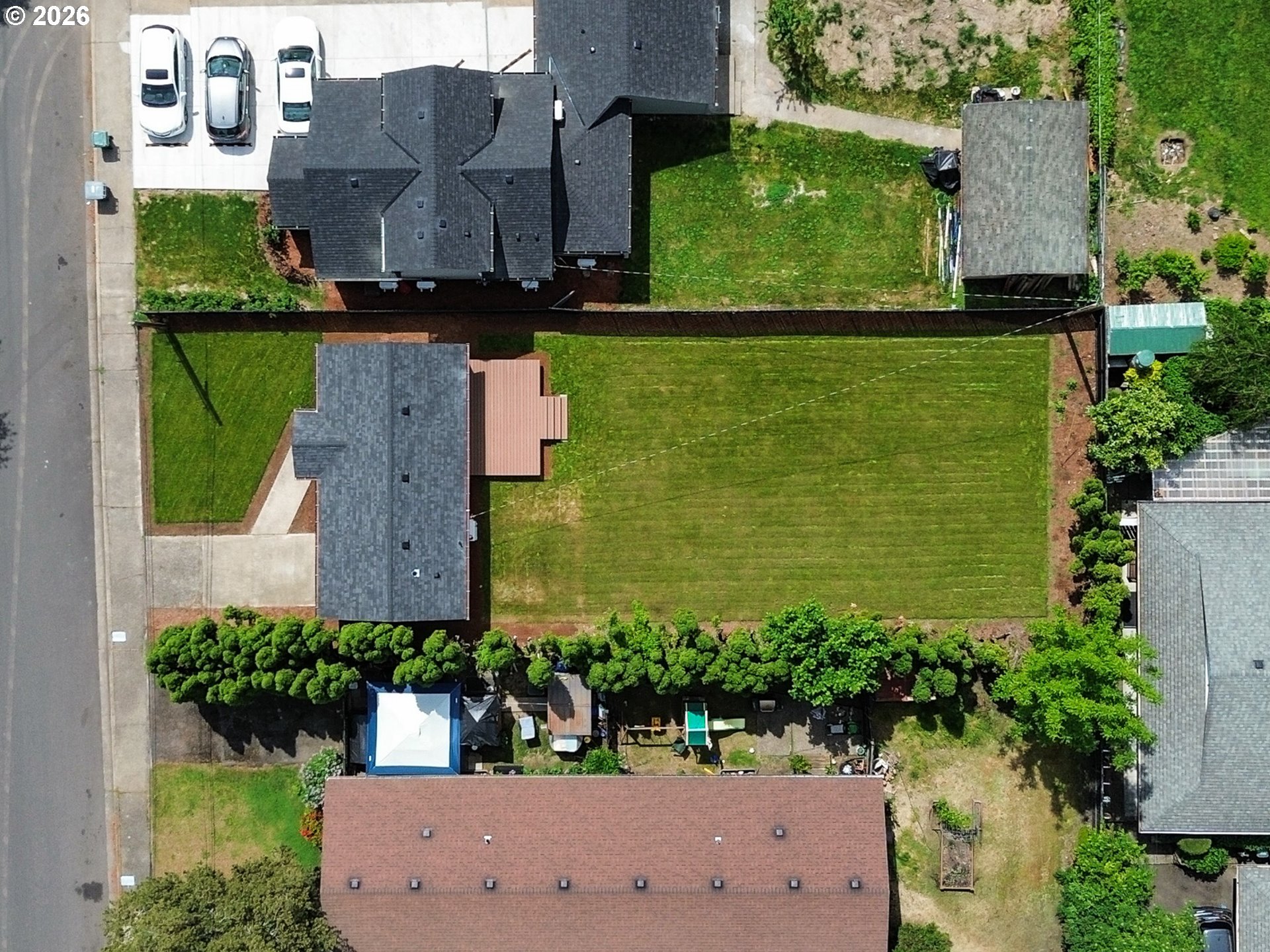 161 NW FREEMAN AVE