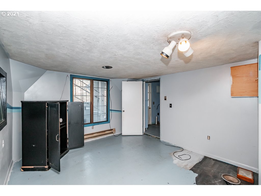 19080 SW ROCK CREEK RD