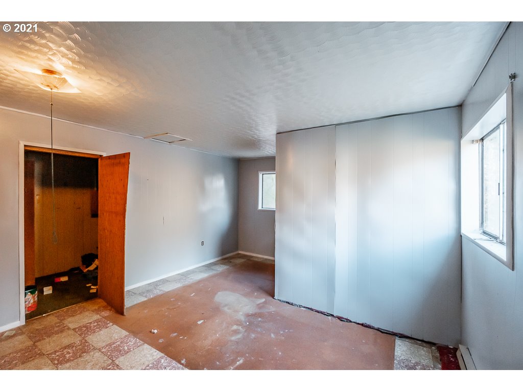 19080 SW ROCK CREEK RD