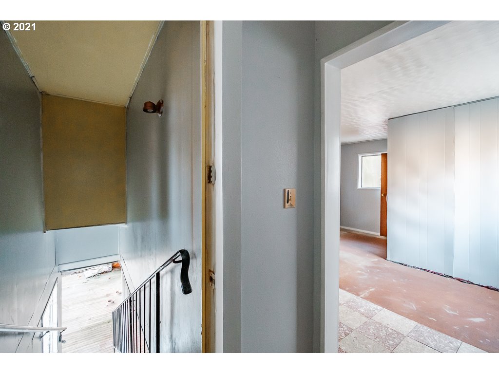 19080 SW ROCK CREEK RD