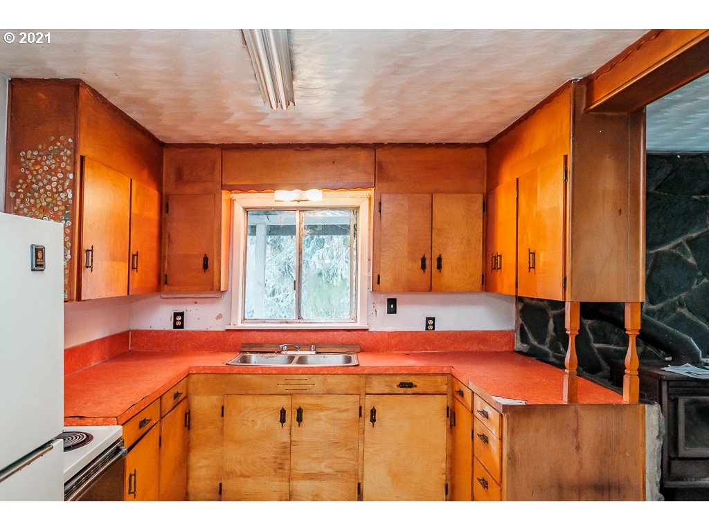 19080 SW ROCK CREEK RD