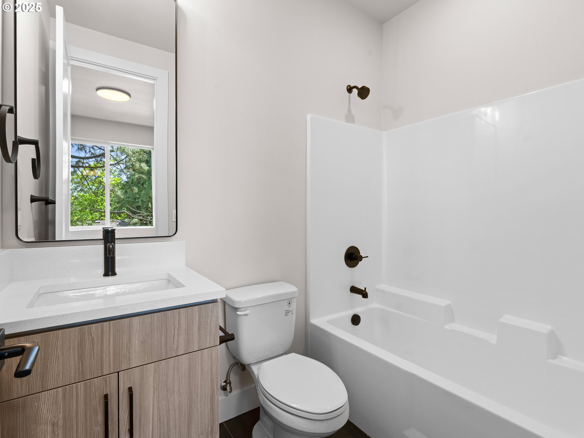 1580 NE 52nd AVE 4