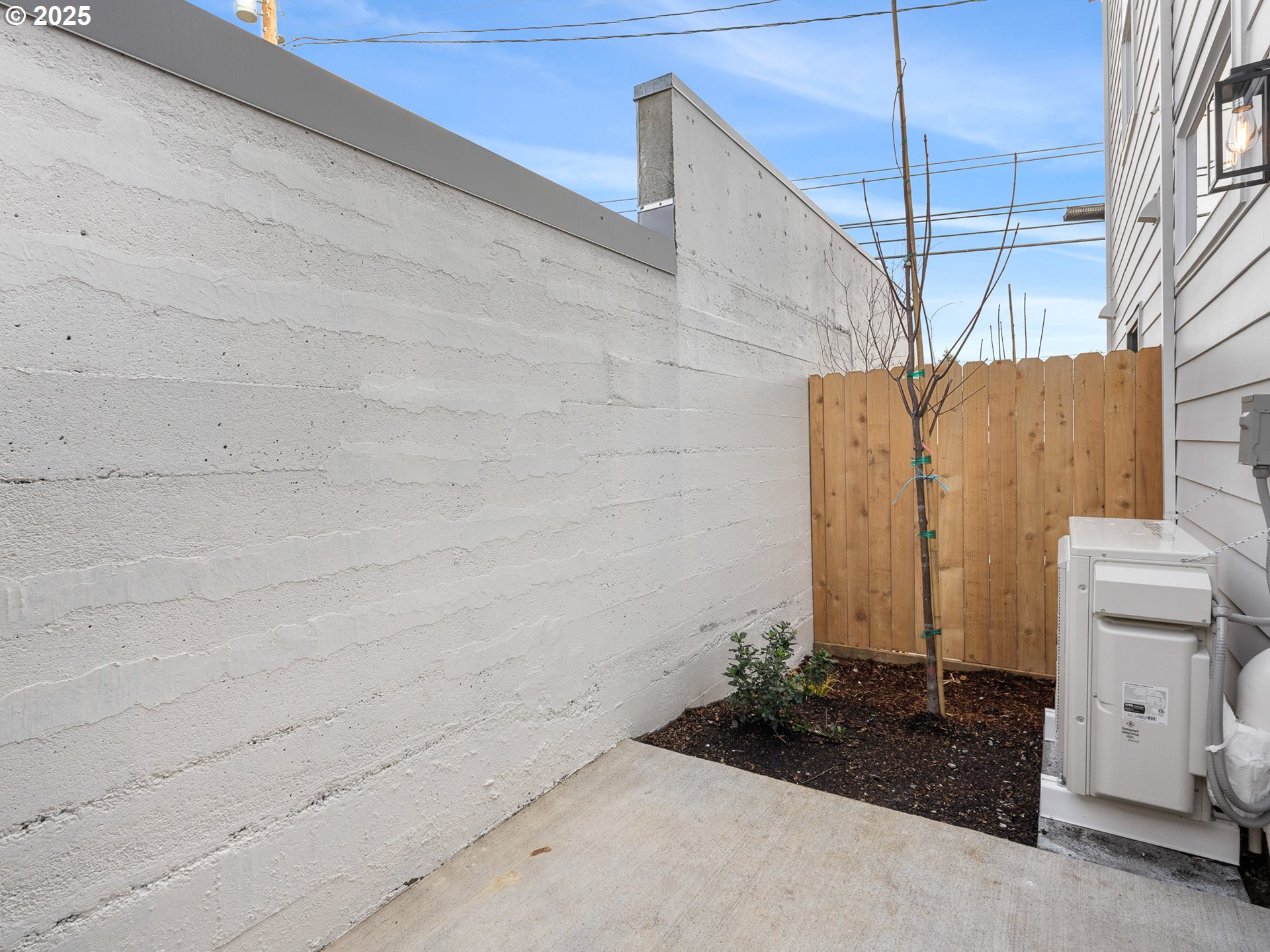 4073 SE Milwaukie AVE 2, Portland Unit: 2