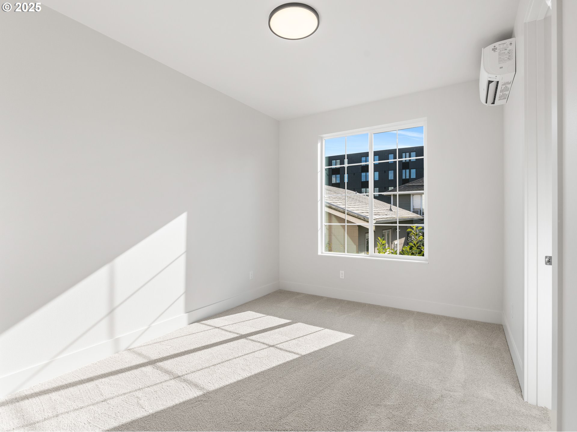 4073 SE Milwaukie AVE 2, Portland Unit: 2