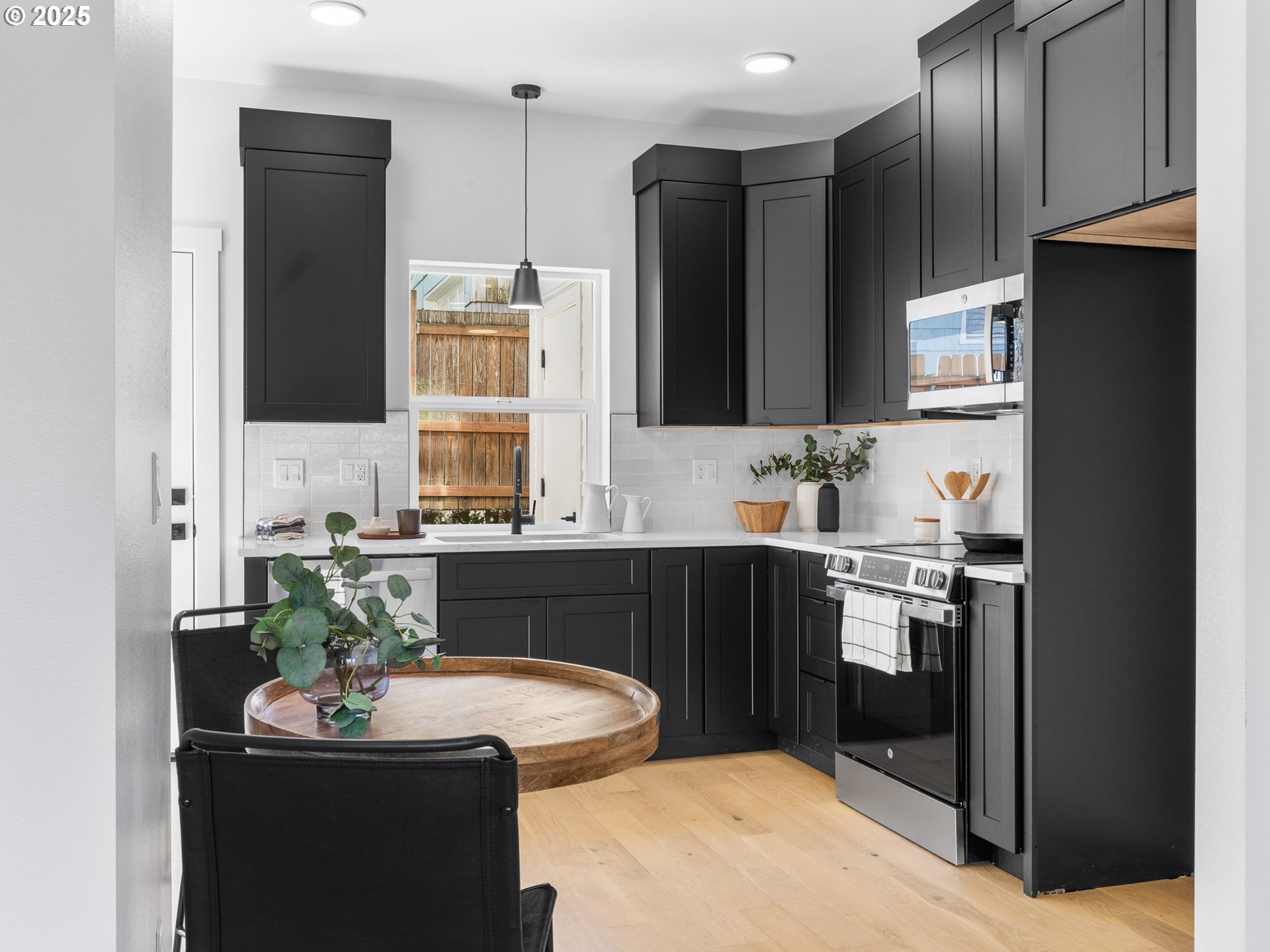 2338 N Kilpatrick ST 3