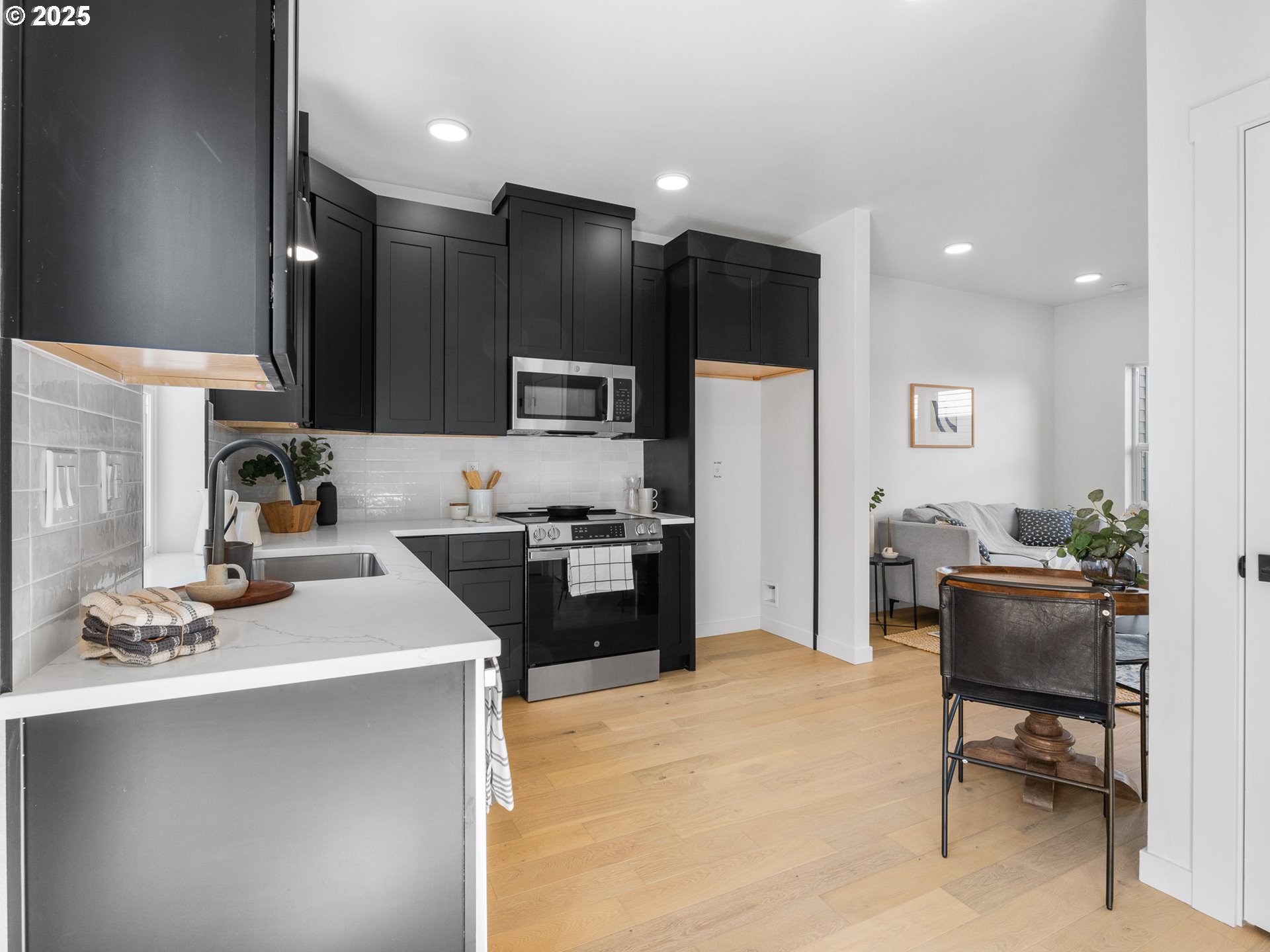 2338 N Kilpatrick ST 3