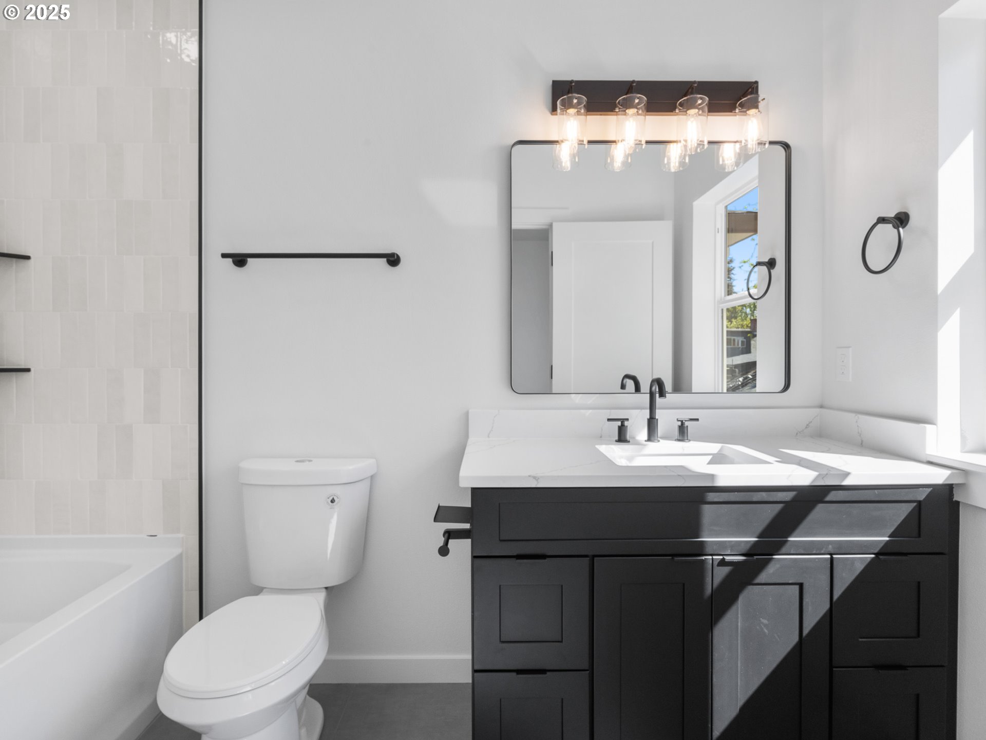 2338 N Kilpatrick ST 3