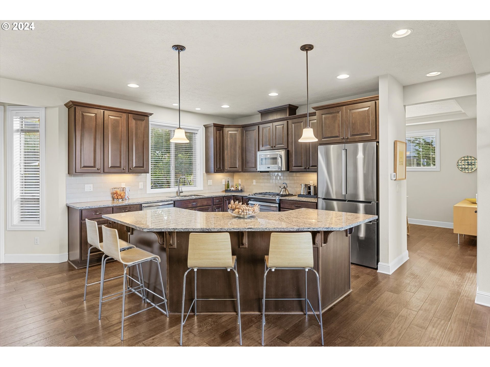 1234 SW FOREST GLEN DR, McMinnville