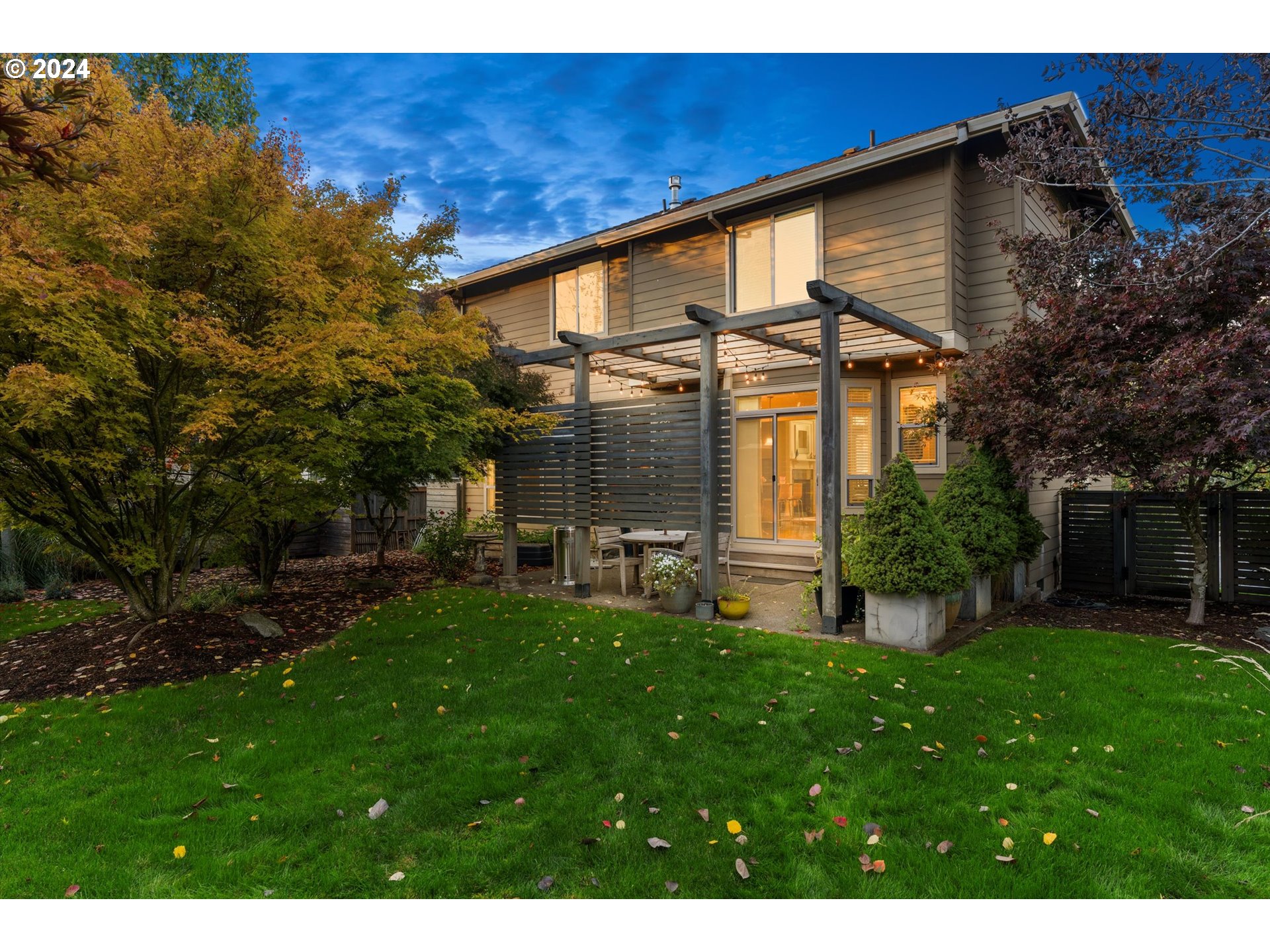 1234 SW FOREST GLEN DR, McMinnville