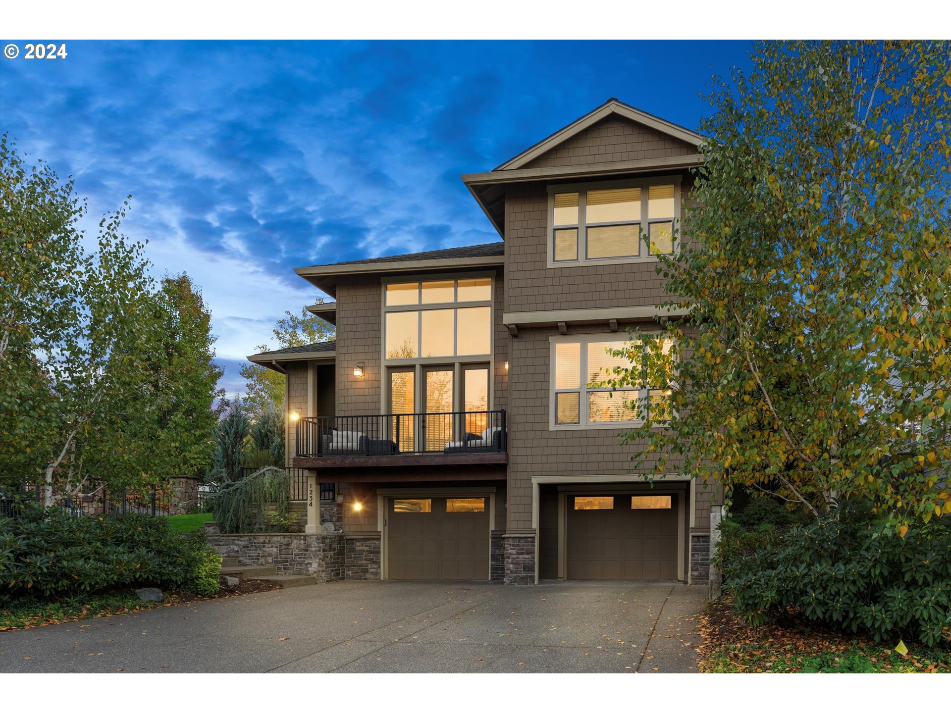 1234 SW FOREST GLEN DR, McMinnville