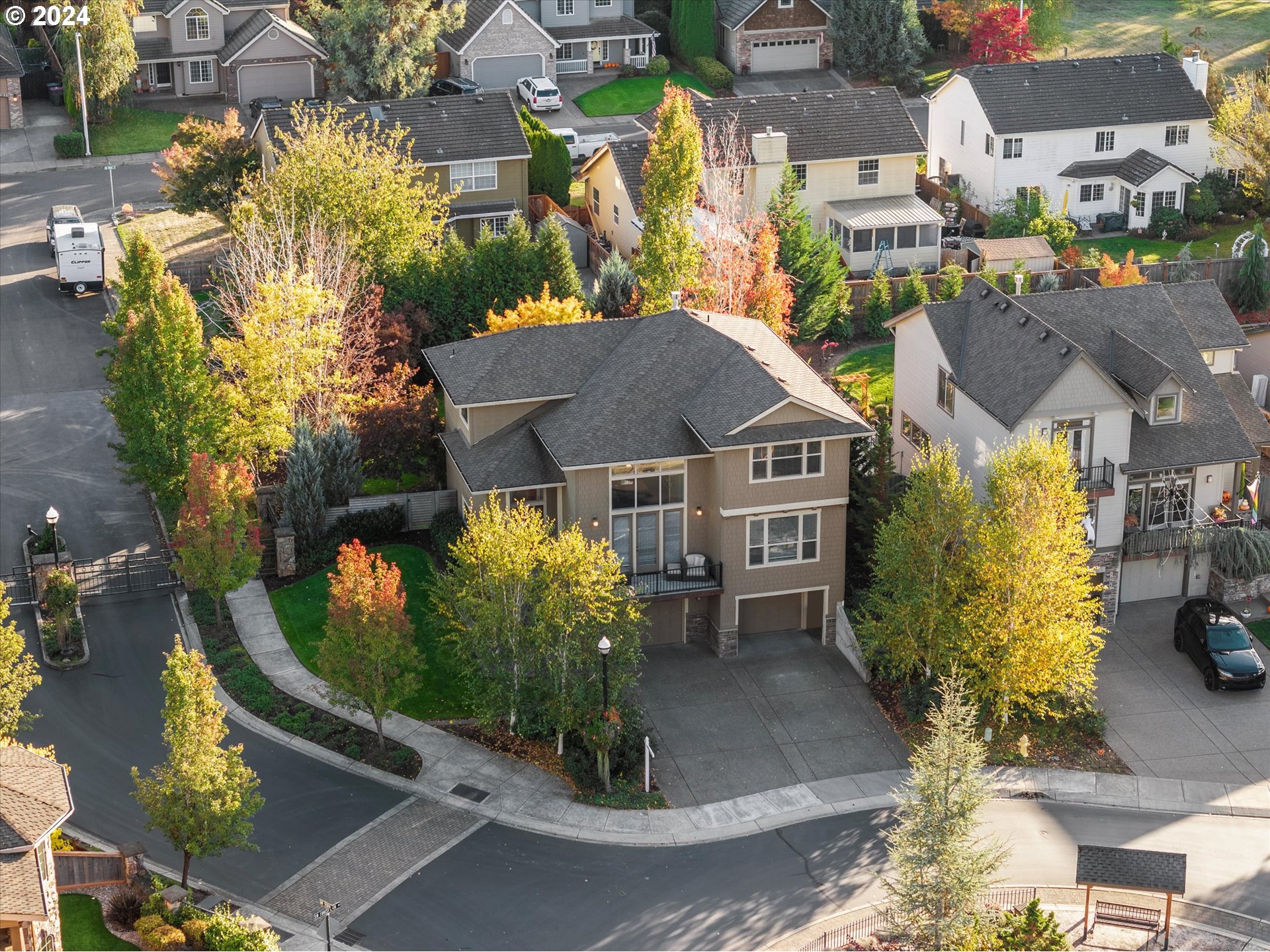 1234 SW FOREST GLEN DR, McMinnville